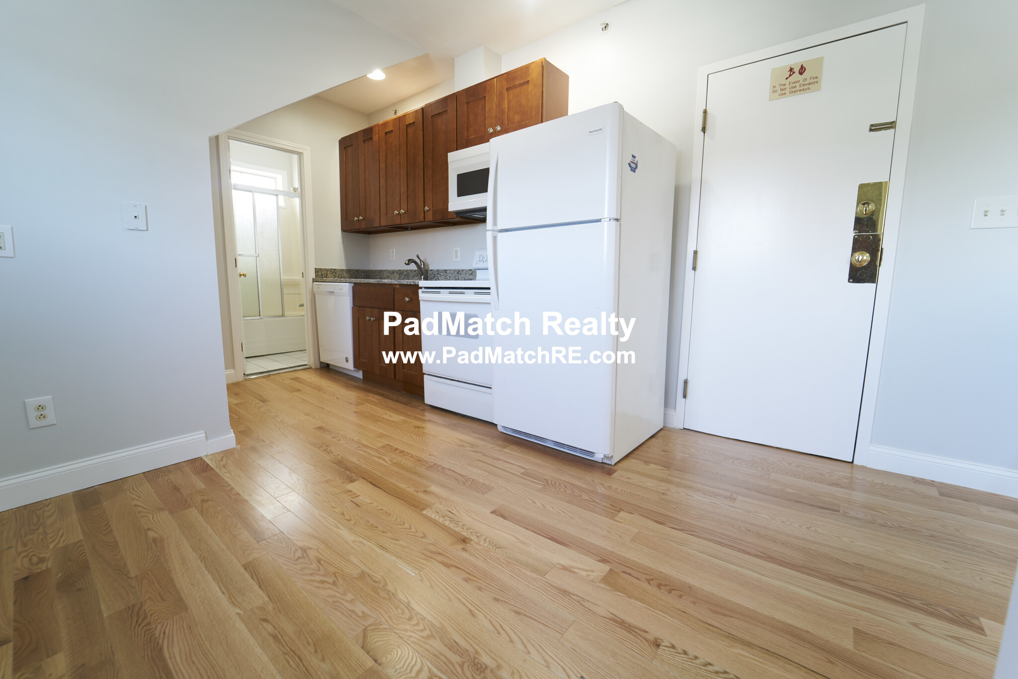 2 Chestnut Hill Ave, Brighton