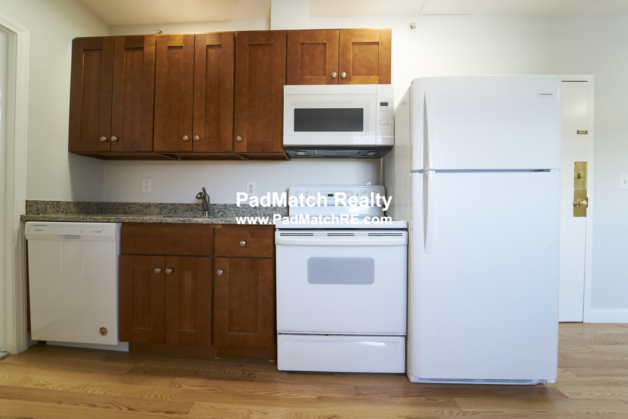 2 Chestnut Hill Ave, Brighton