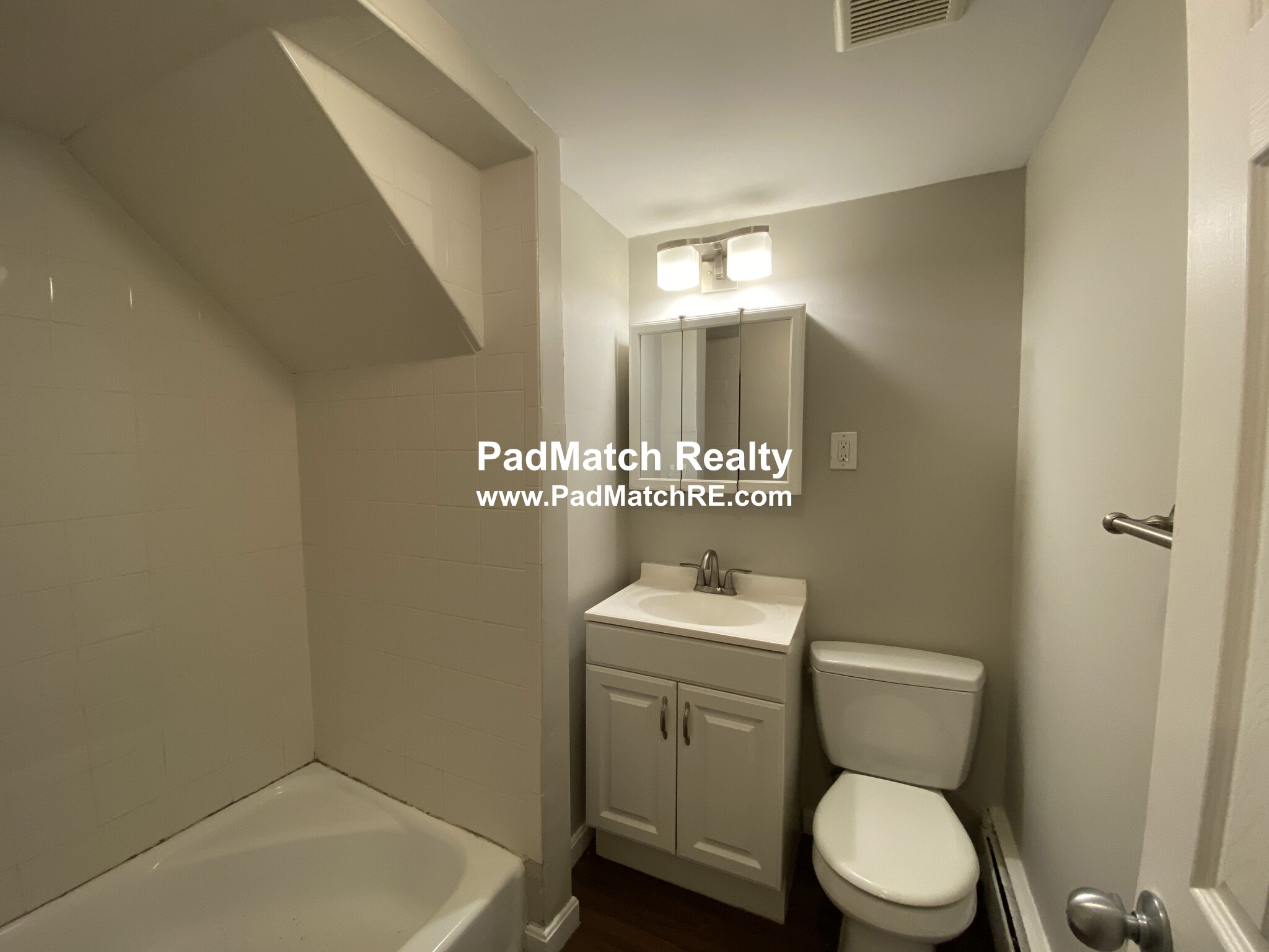 120 Charles St, Beacon Hill