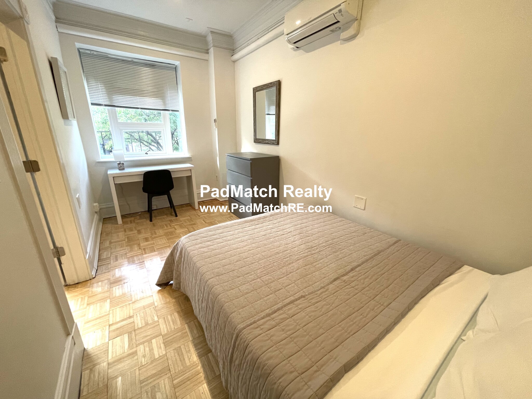 174 Newbury St, Back Bay