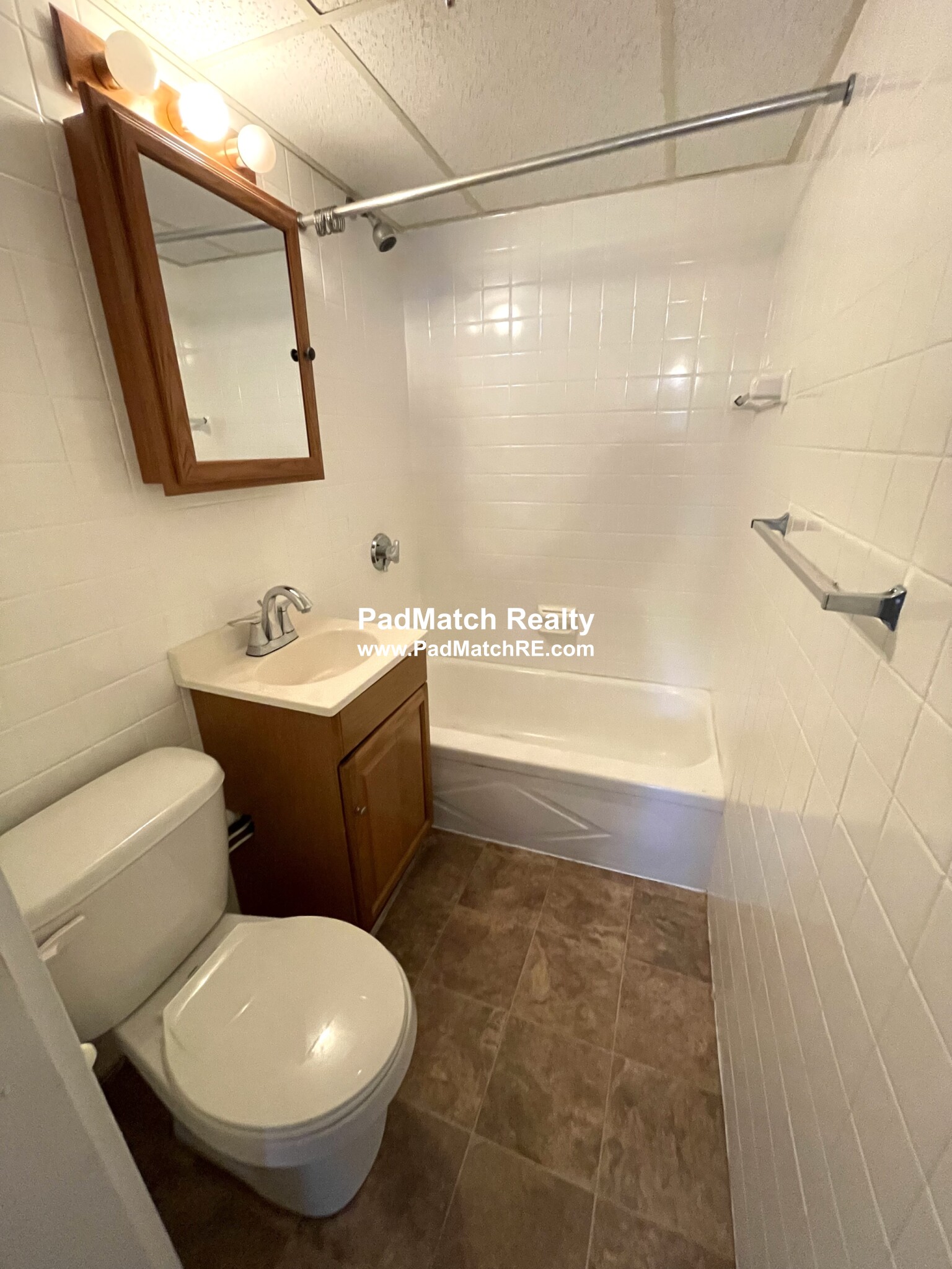 6 Saint Mark St, Jamaica Plain