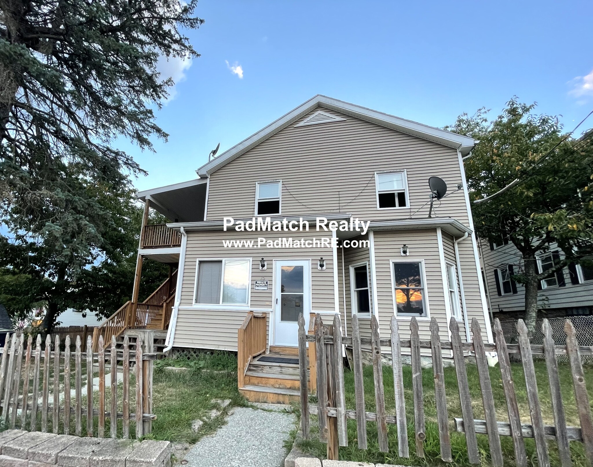 15 Oakes Ave, Southbridge