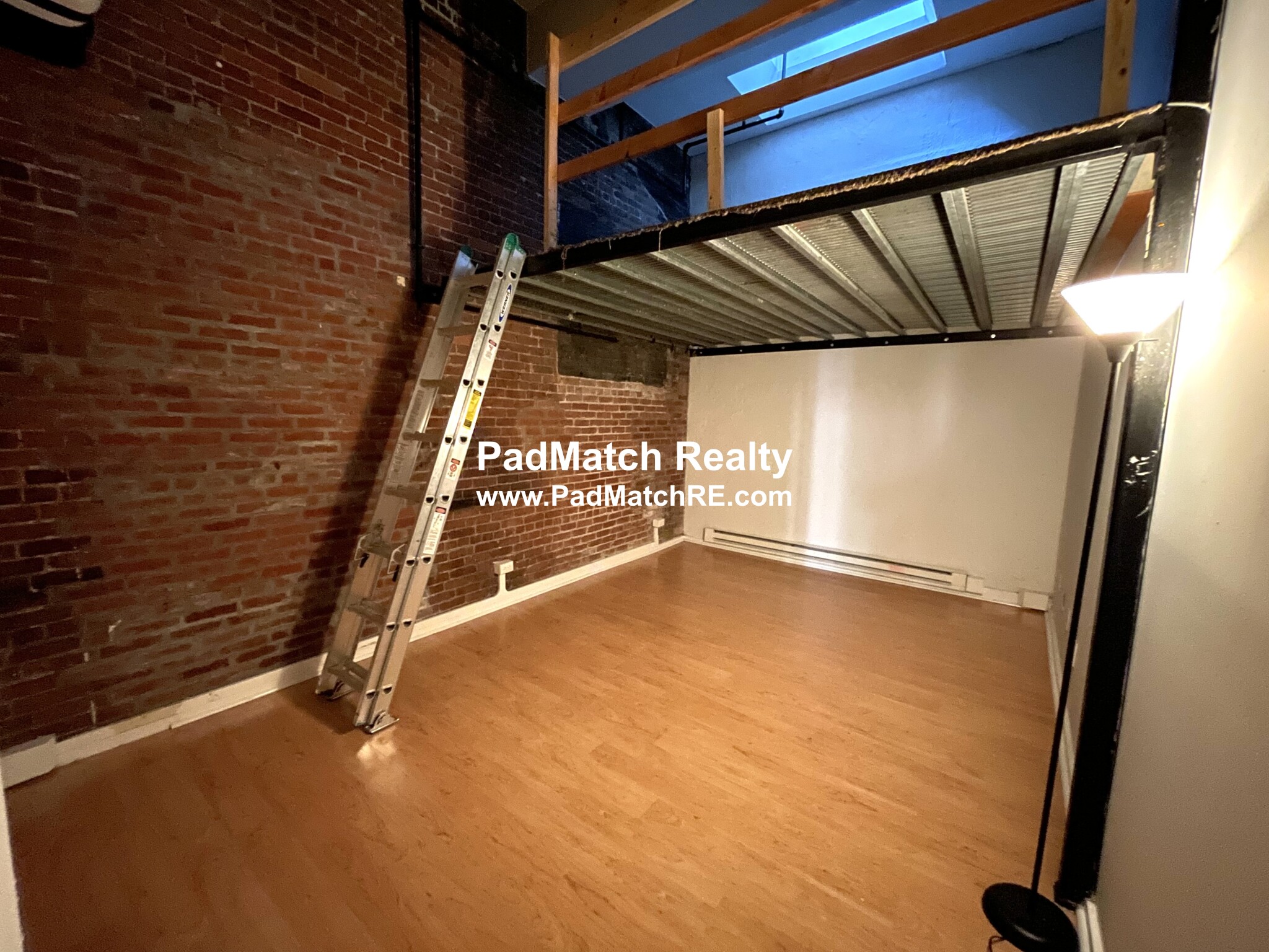 254 Friend St, North End