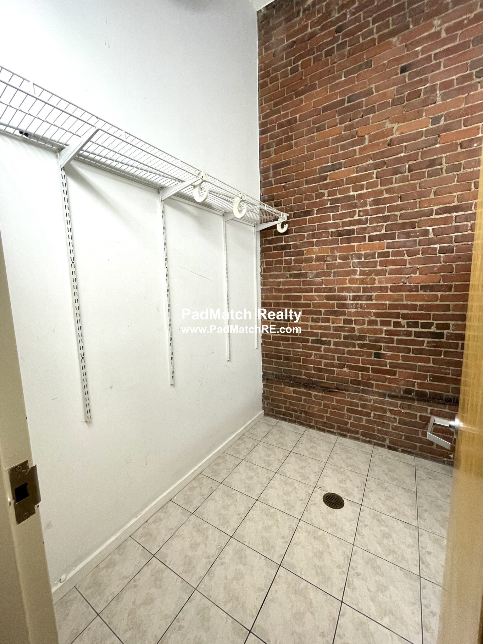 254 Friend St, North End