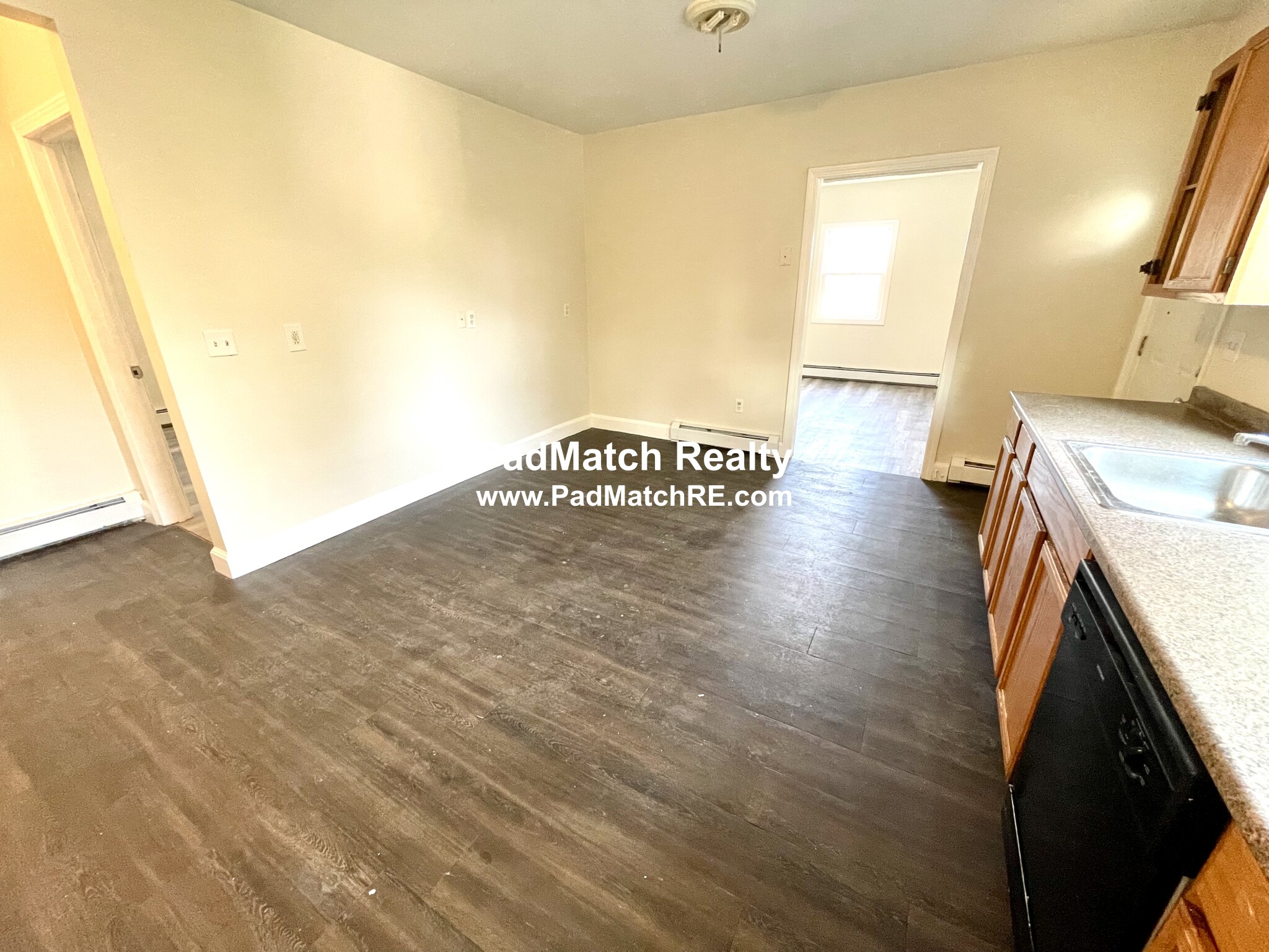 15 Oakes Ave, Southbridge