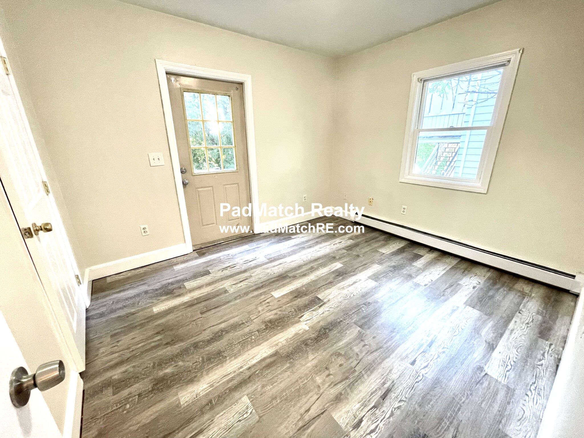 15 Oakes Ave, Southbridge