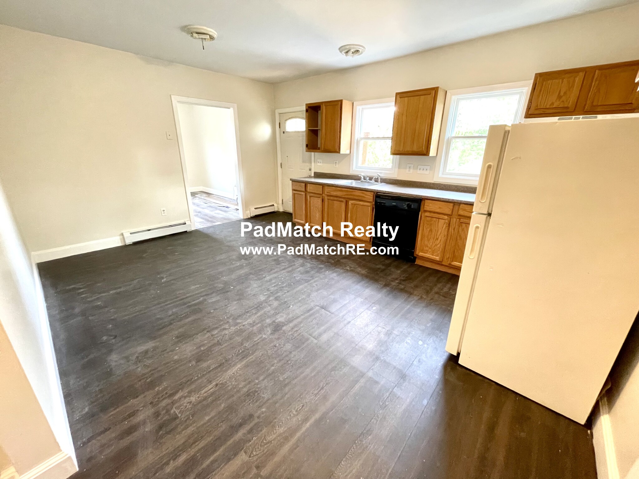 15 Oakes Ave, Southbridge