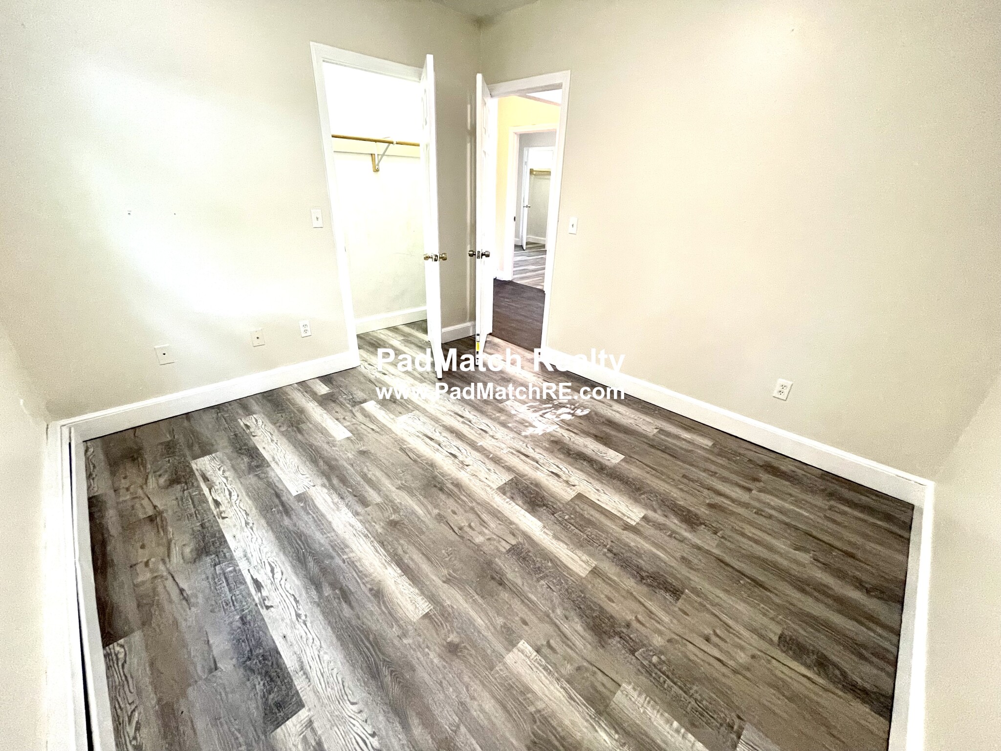 15 Oakes Ave, Southbridge