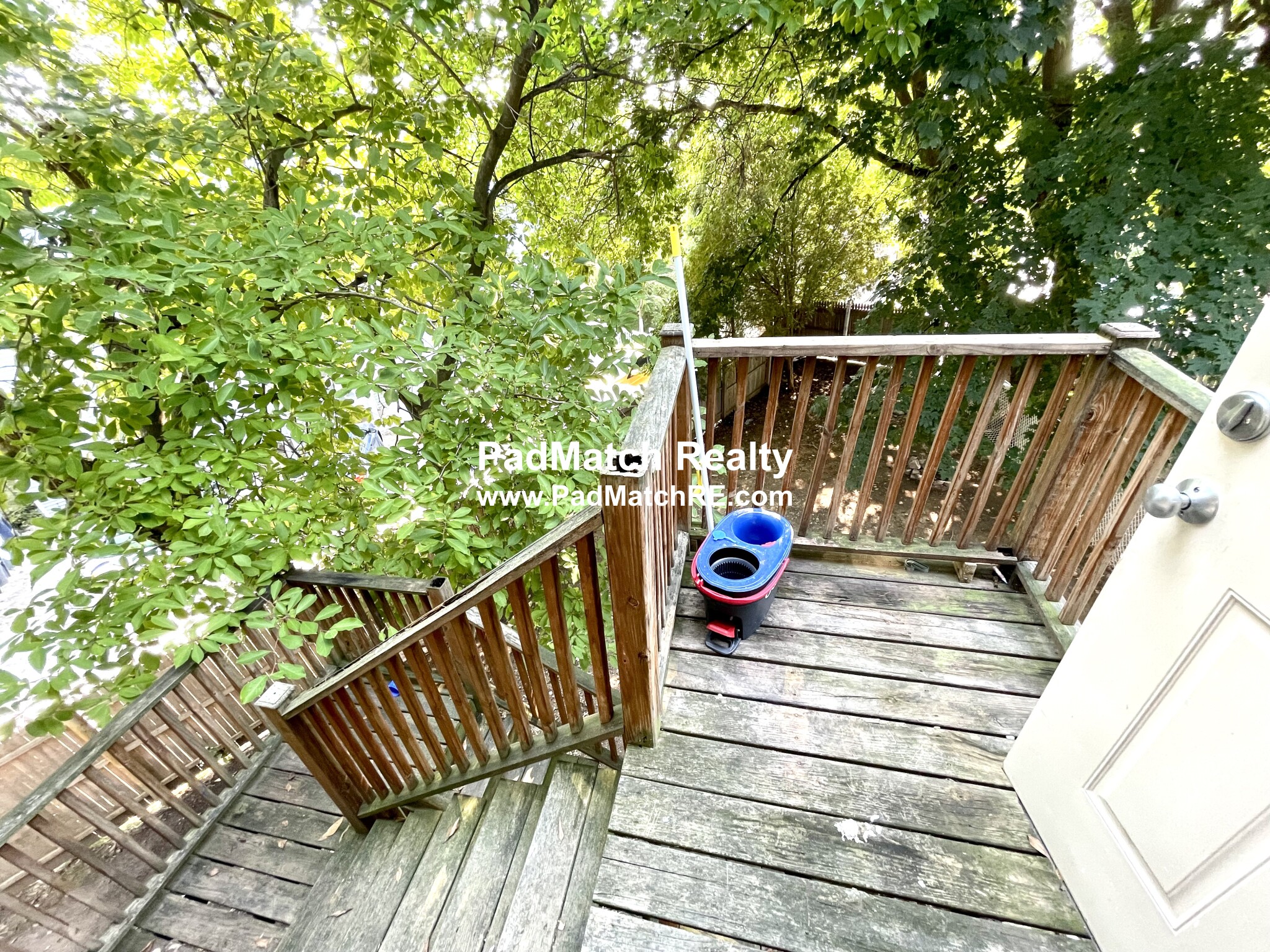 15 Oakes Ave, Southbridge