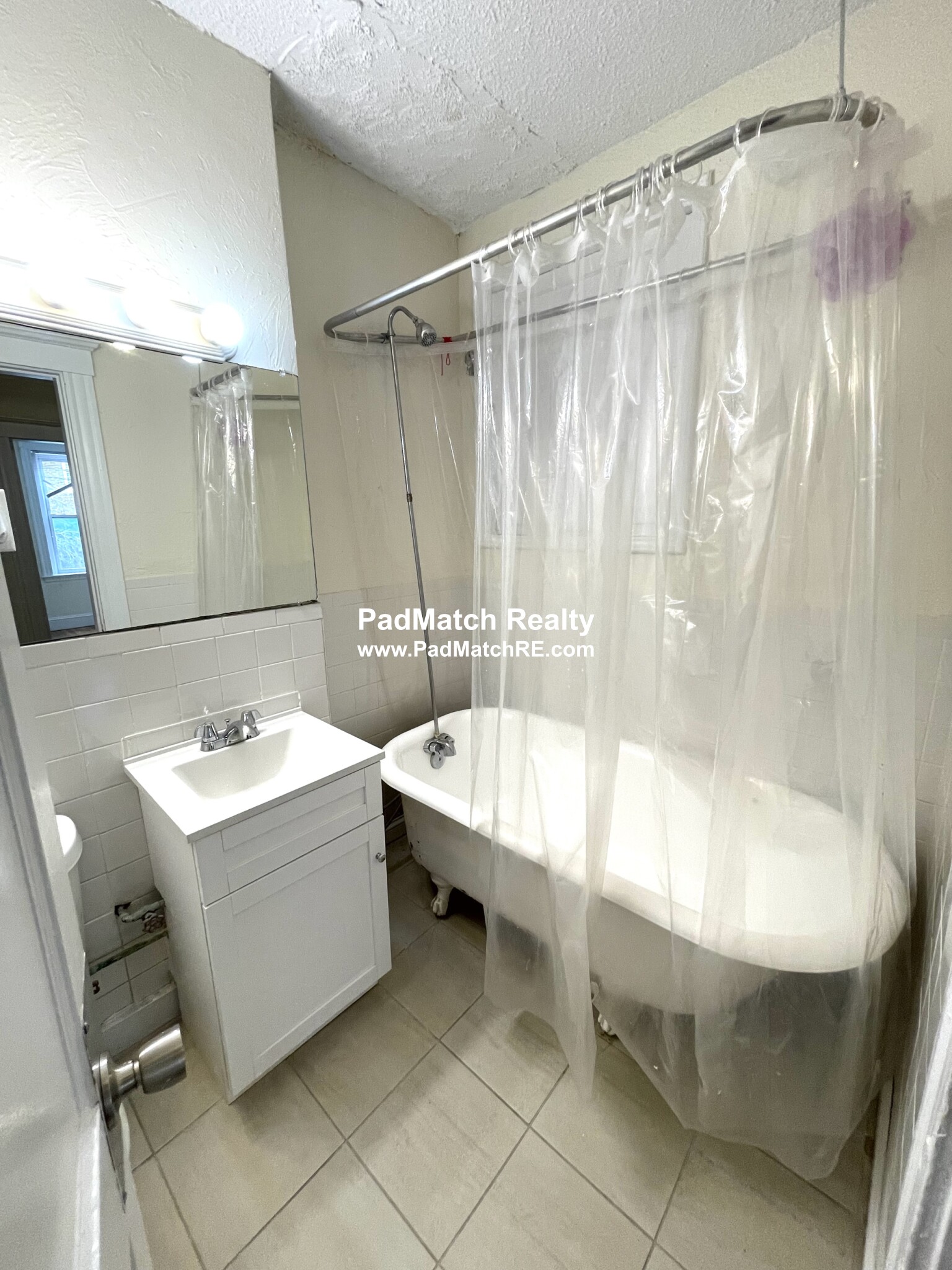 5 Barrows St, Allston