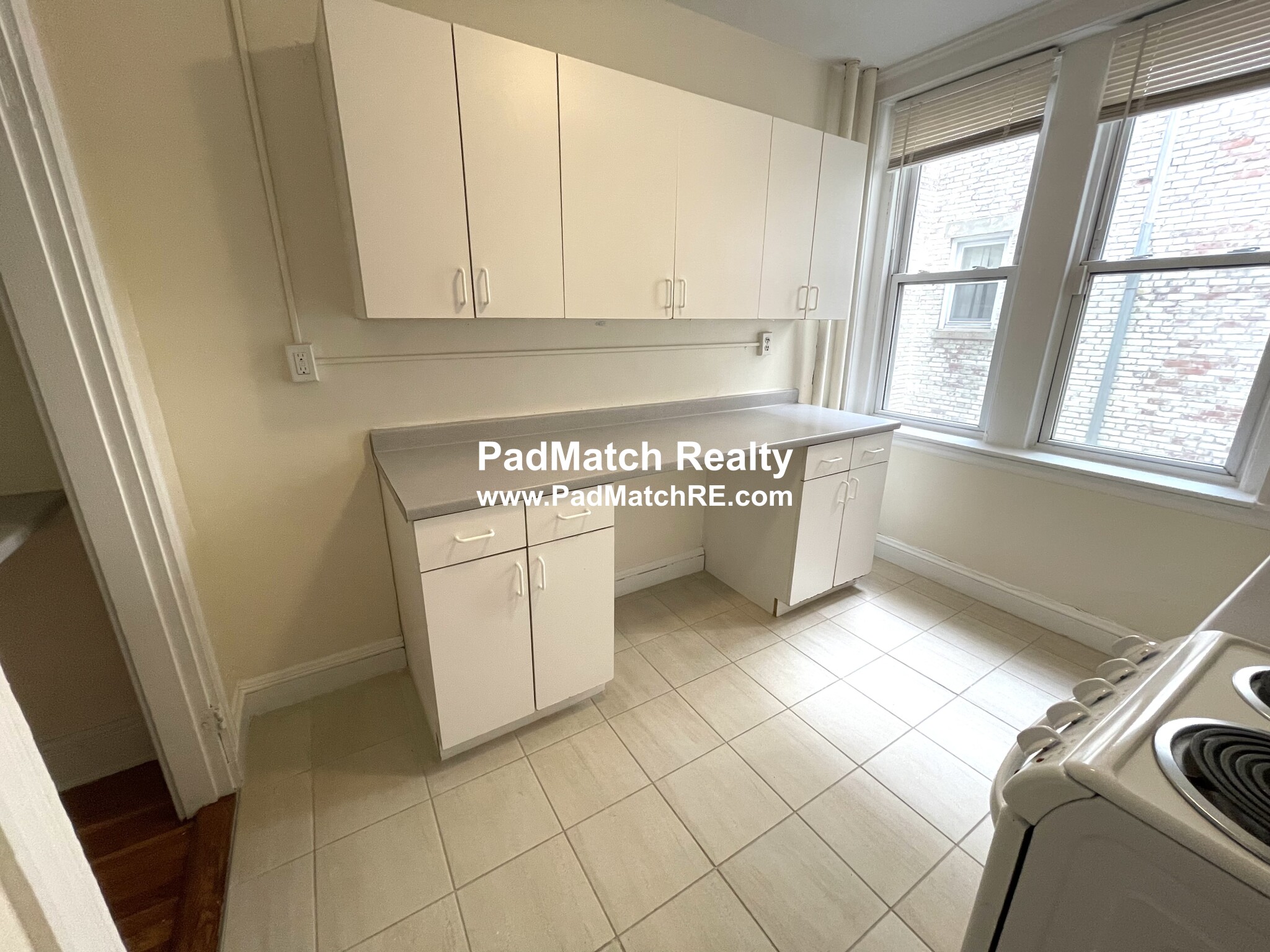 5 Barrows St, Allston