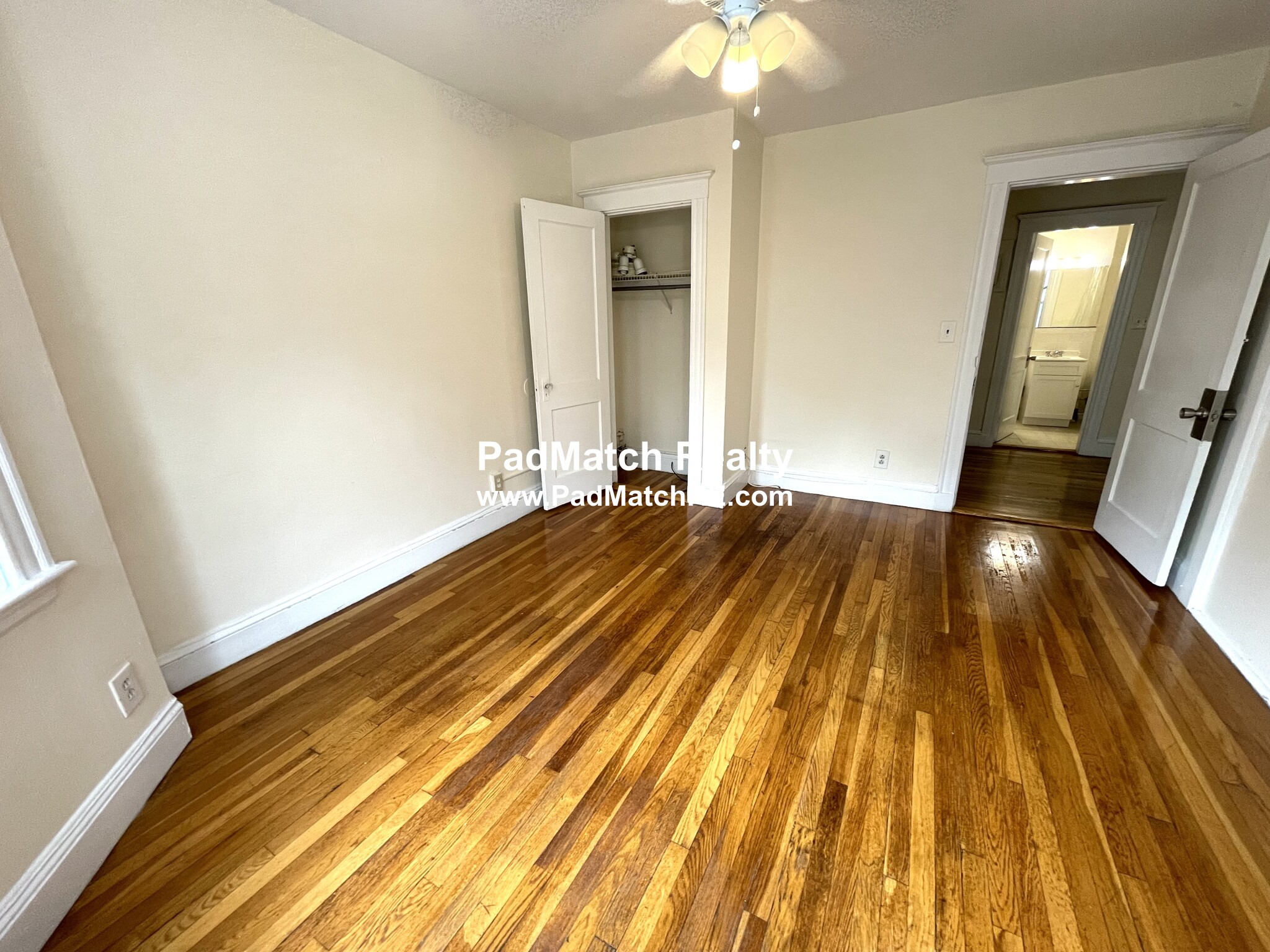 5 Barrows St, Allston