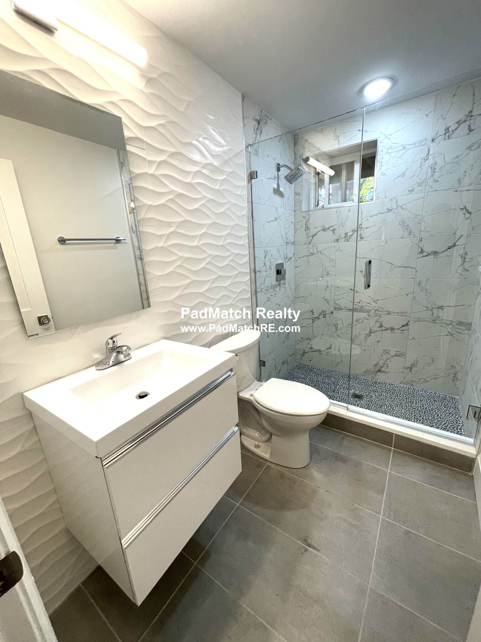 7 Strathmore Rd, Washington Square