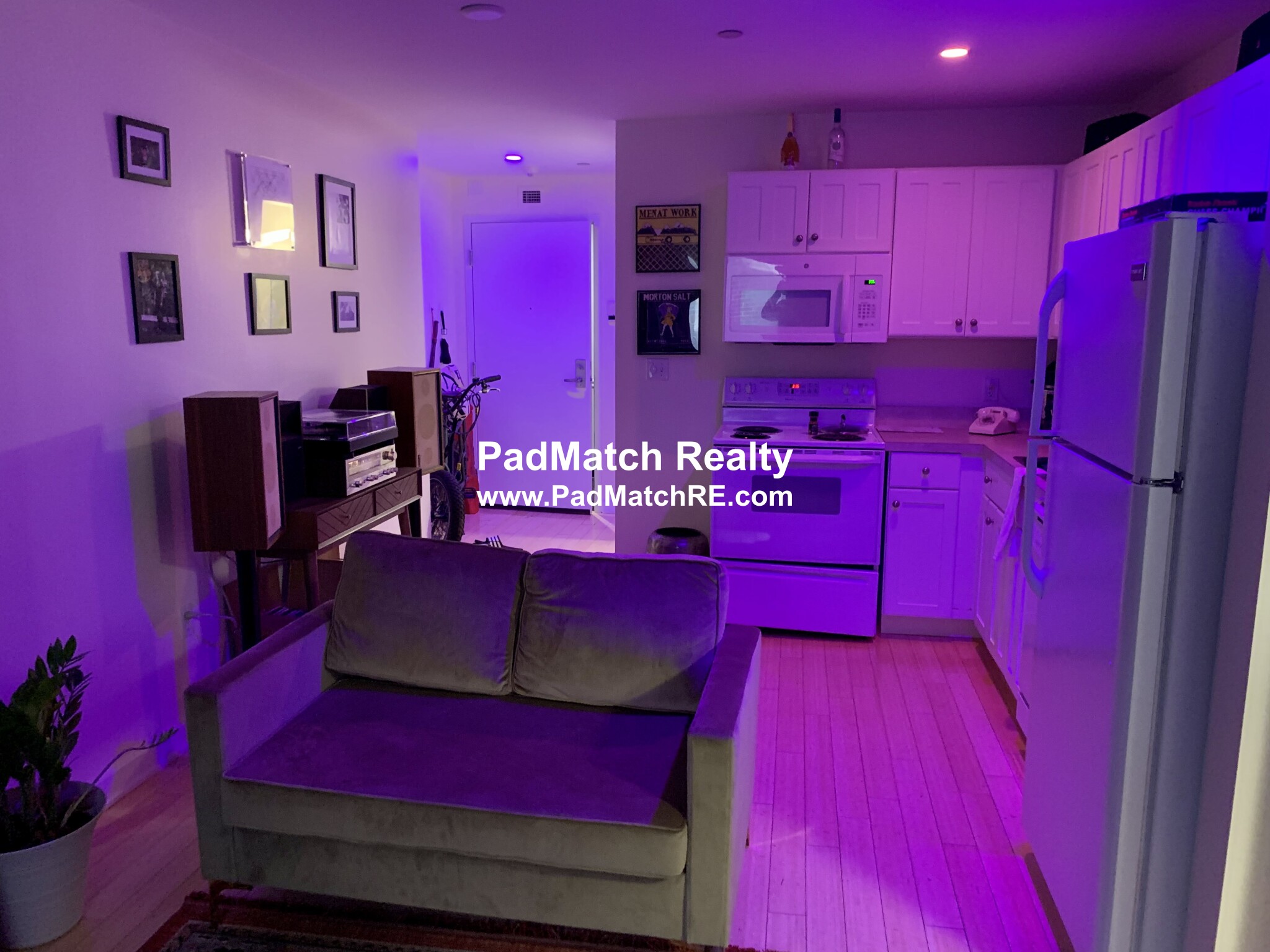 Photo 2 of 40 Boylston St. Unit 507