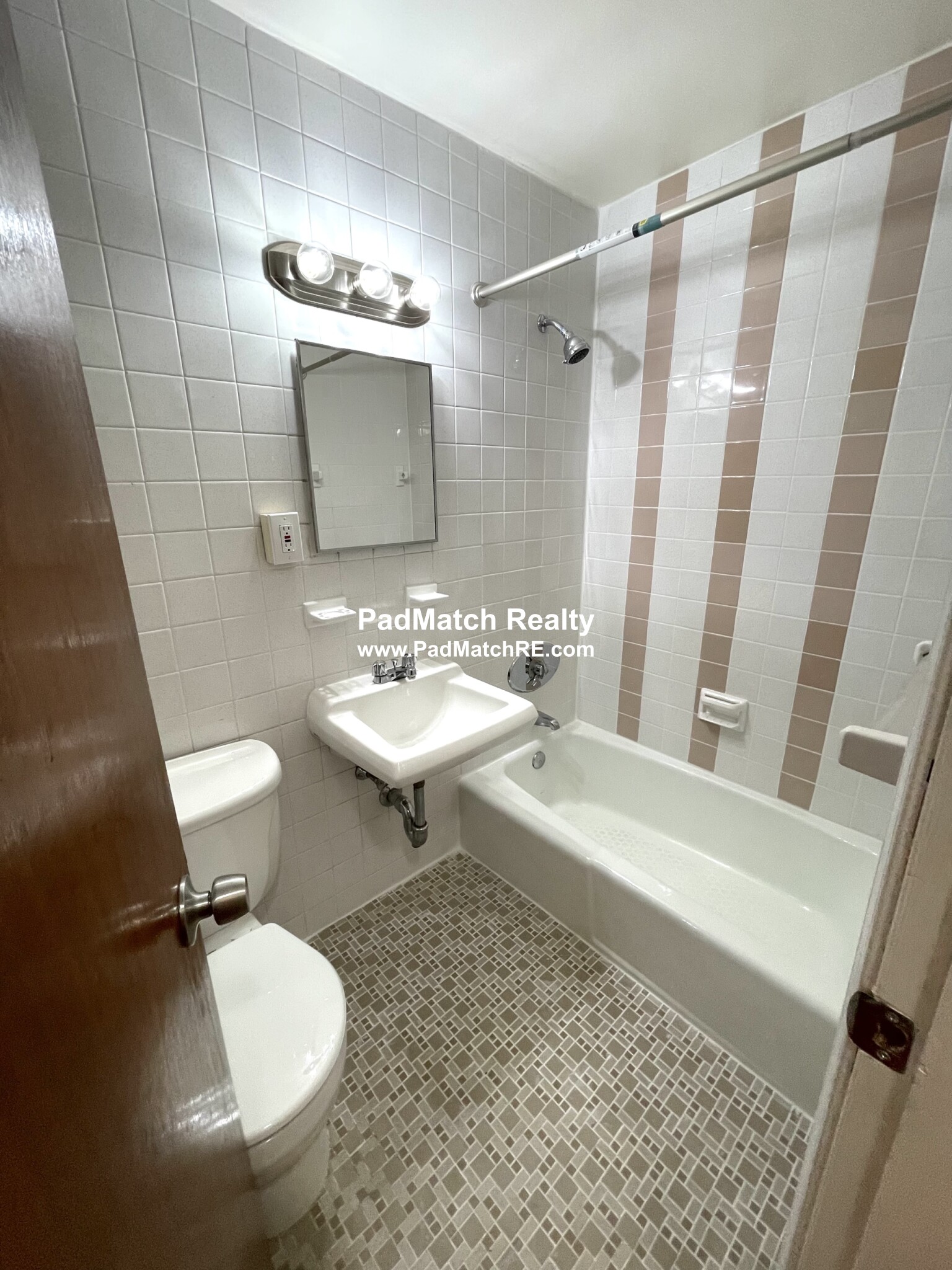 62 Huntington Ave, Mission Hill