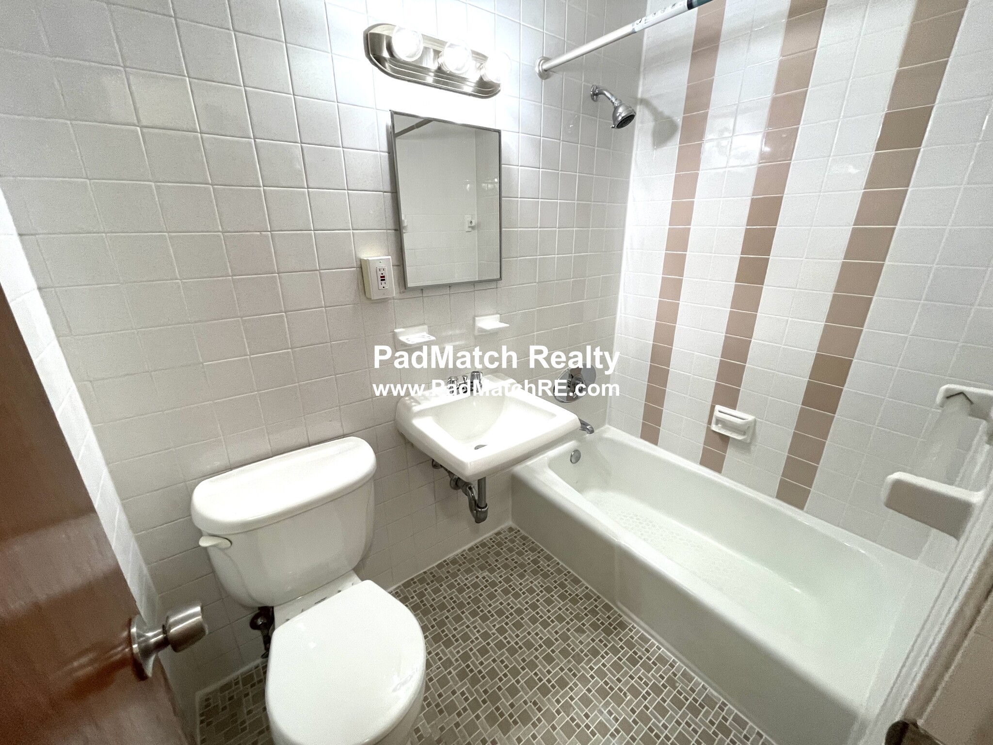 62 Huntington Ave, Mission Hill