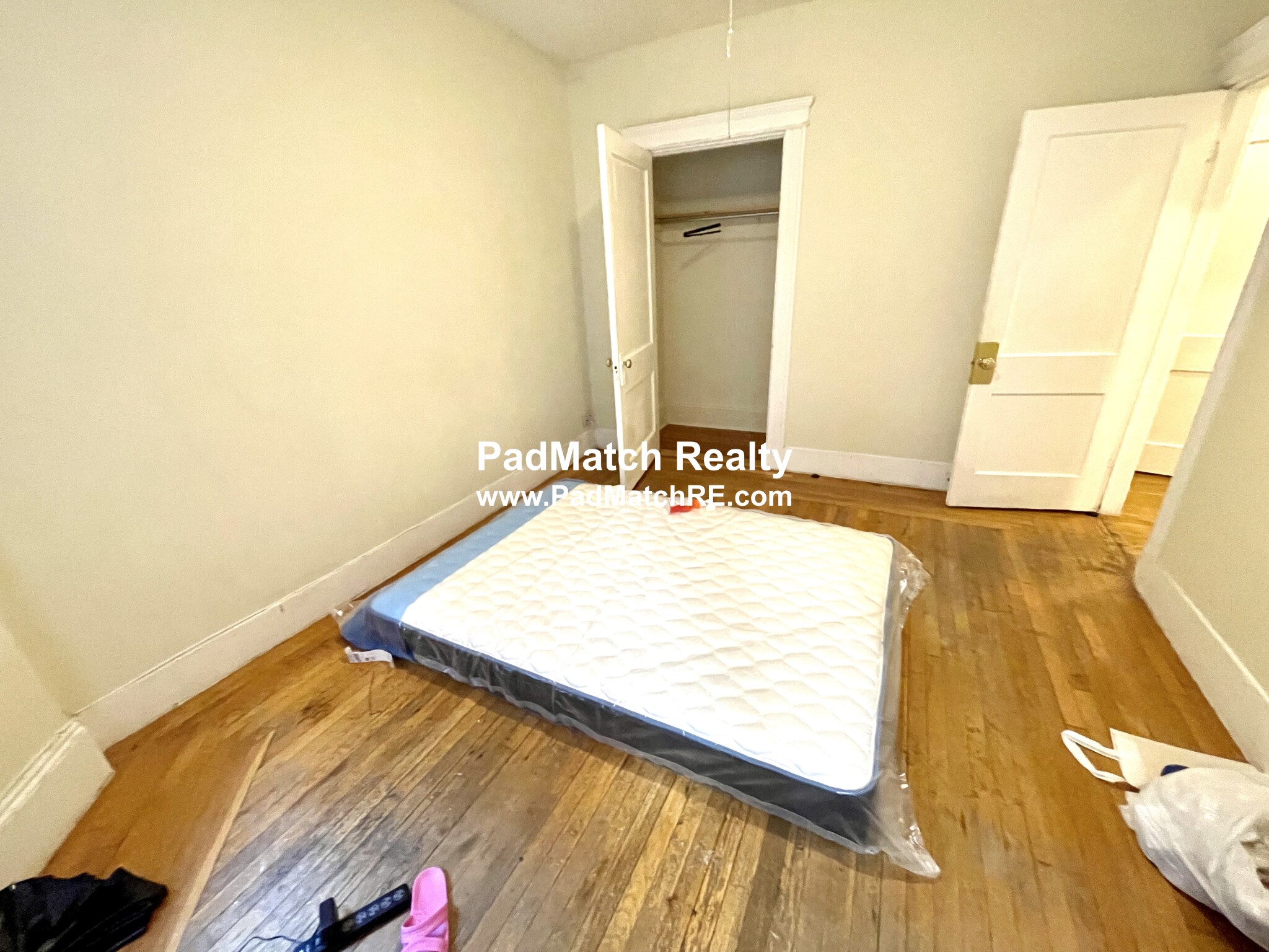 11 Royce Rd, Allston