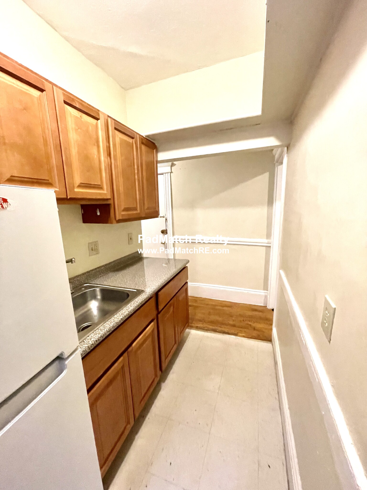 11 Royce Rd, Allston