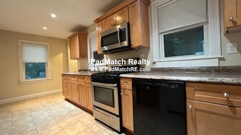 53 Buckley St, Quincy