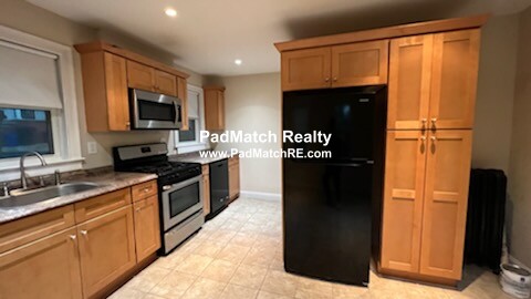53 Buckley St, Quincy