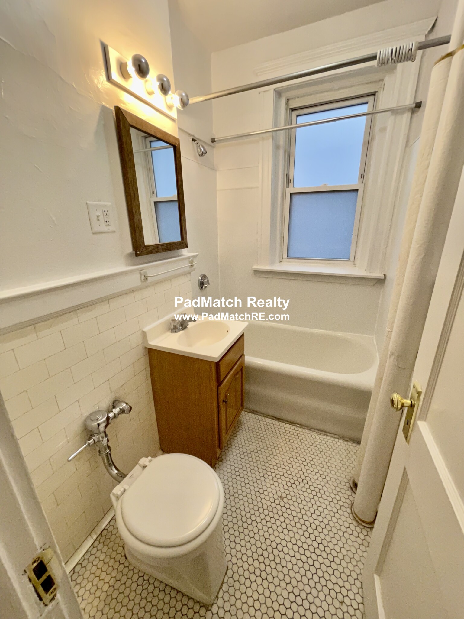 1163 Boylston St, Fenway