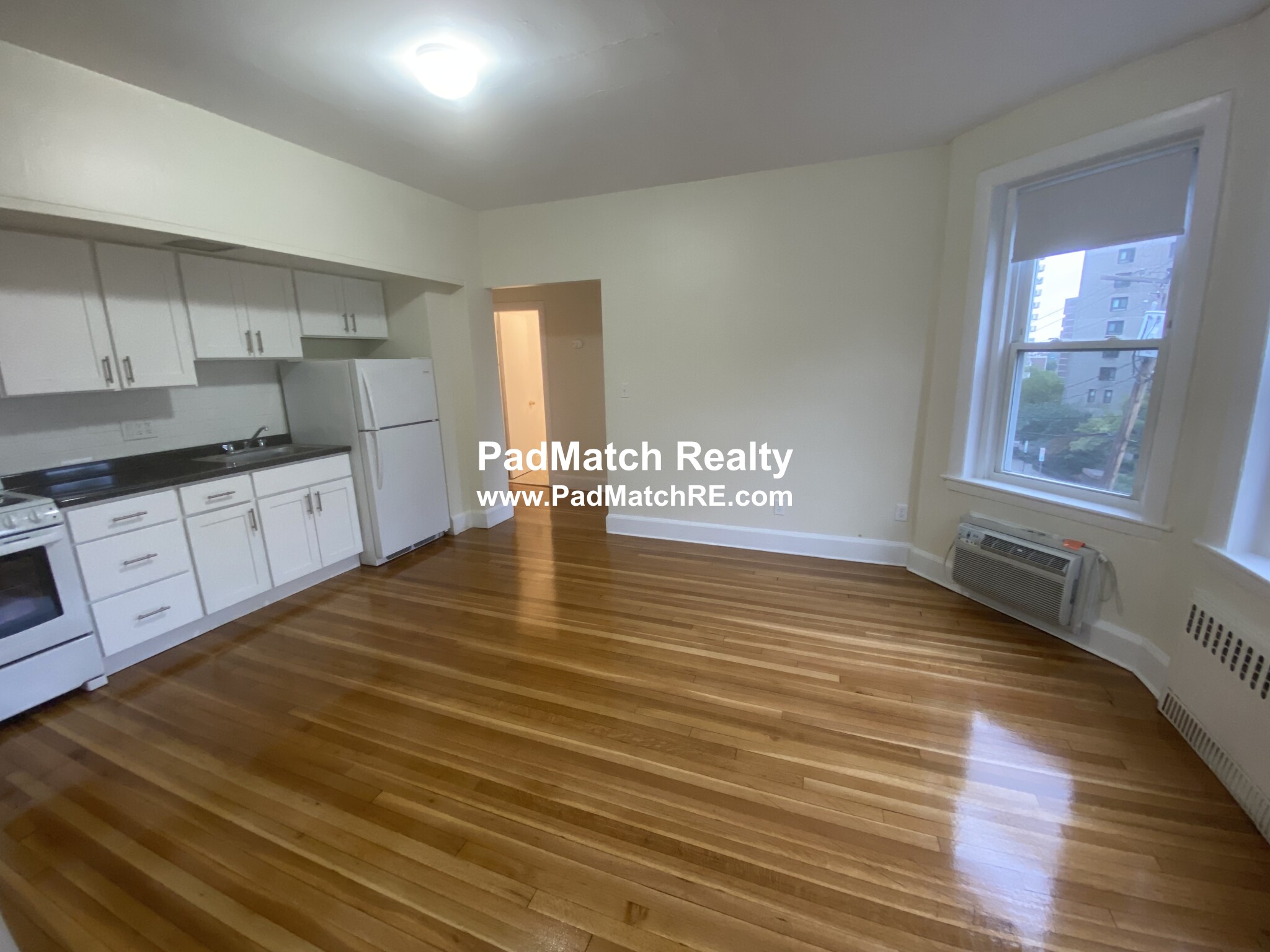Photo 11 of 33 Lancaster Terr. Unit 212