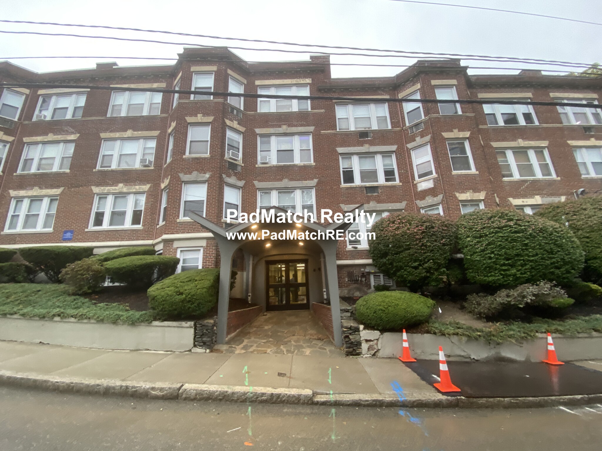 Photo 13 of 33 Lancaster Terr. Unit 212