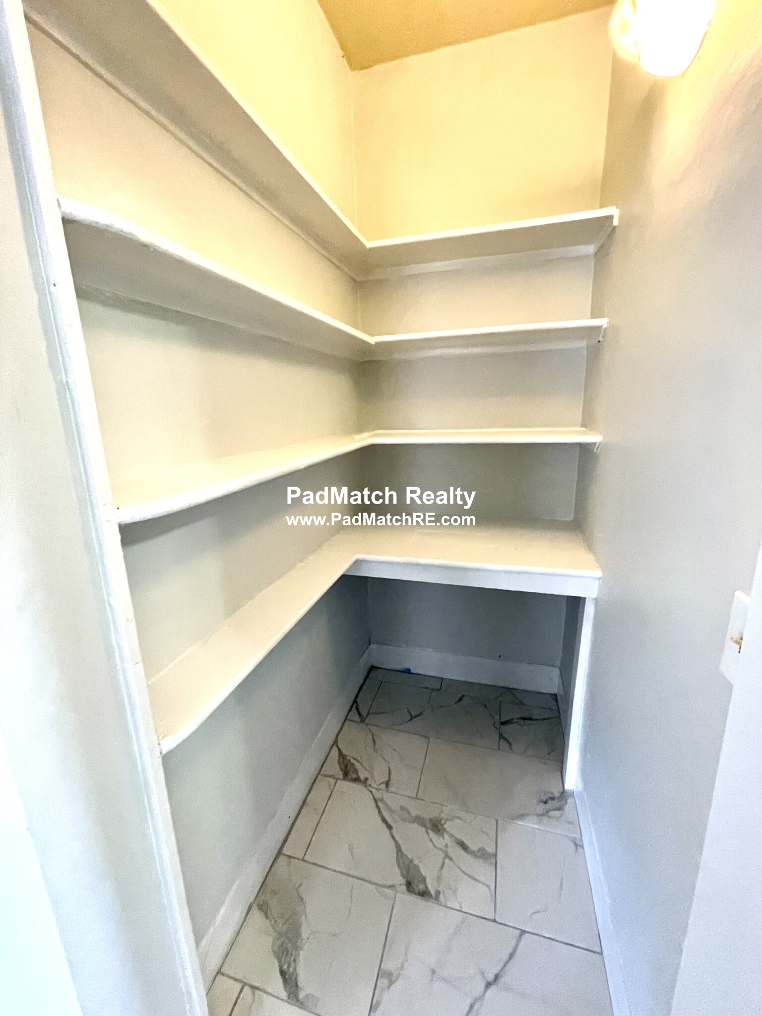 66 Middle St, South Boston