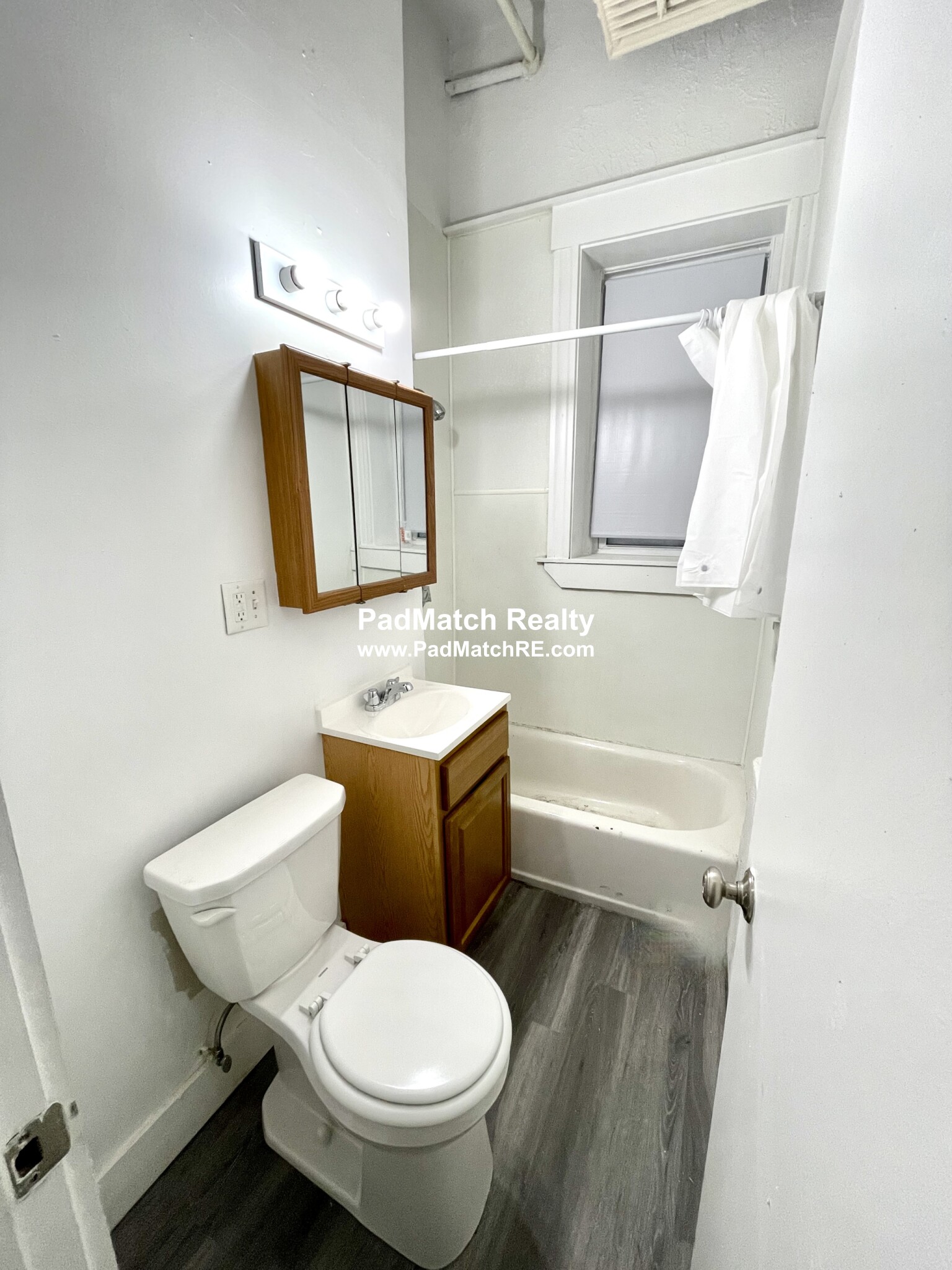 1179 Boylston St, Fenway