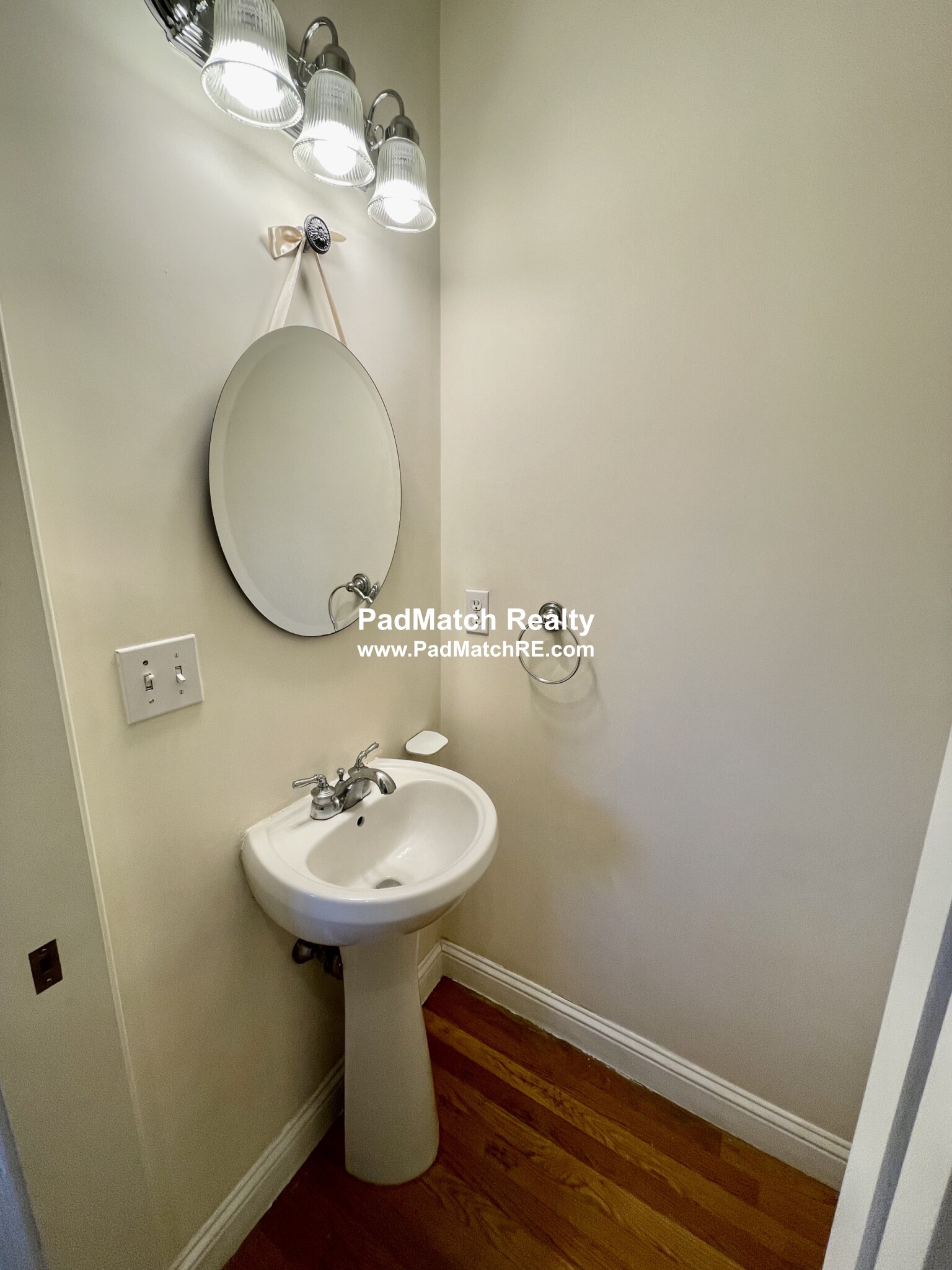 161 Pearl St, Newton