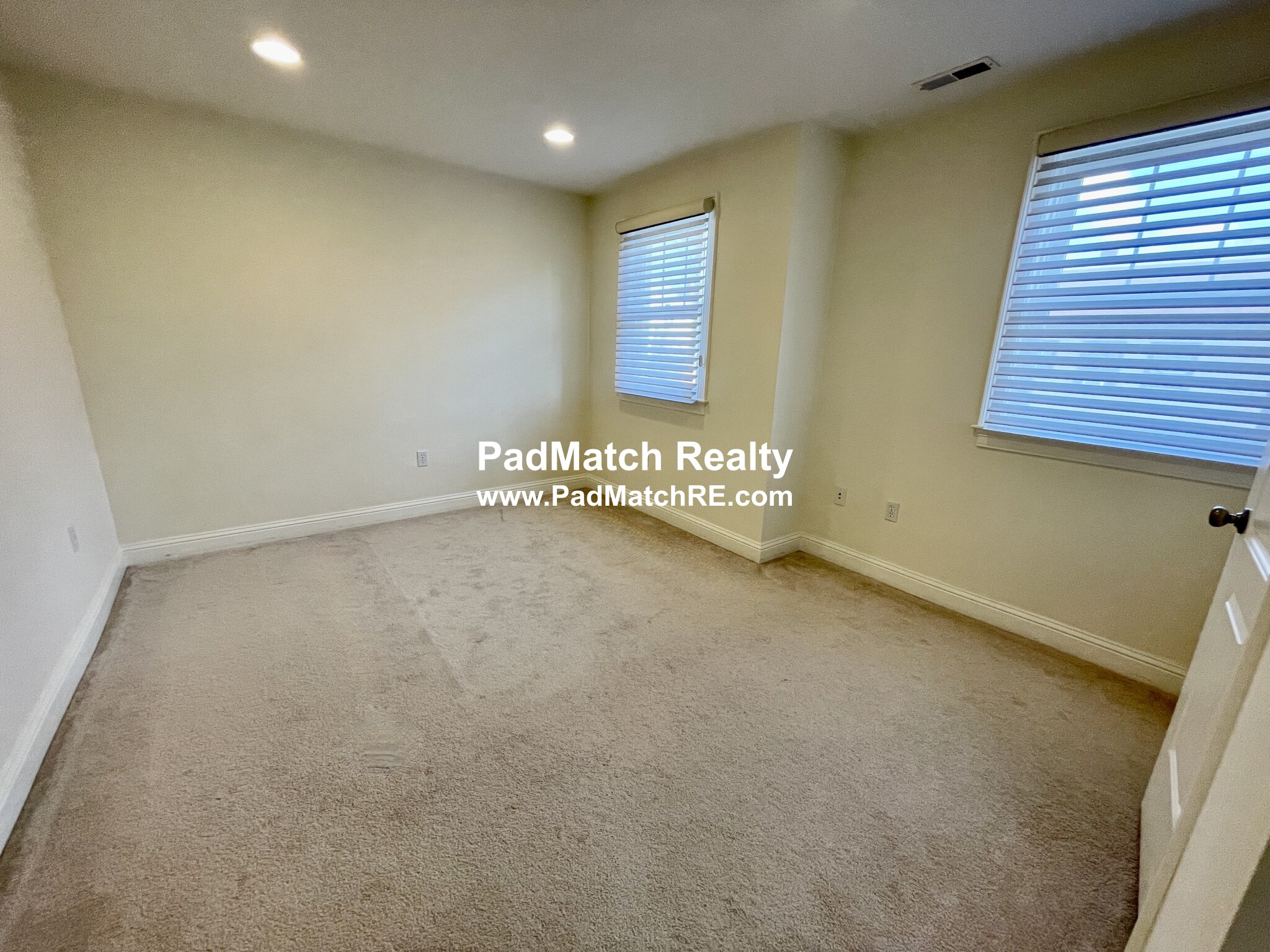 161 Pearl St, Newton