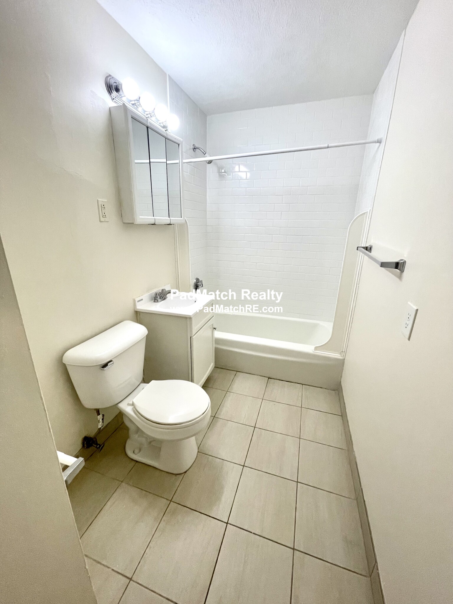 75 Gardner St, Allston