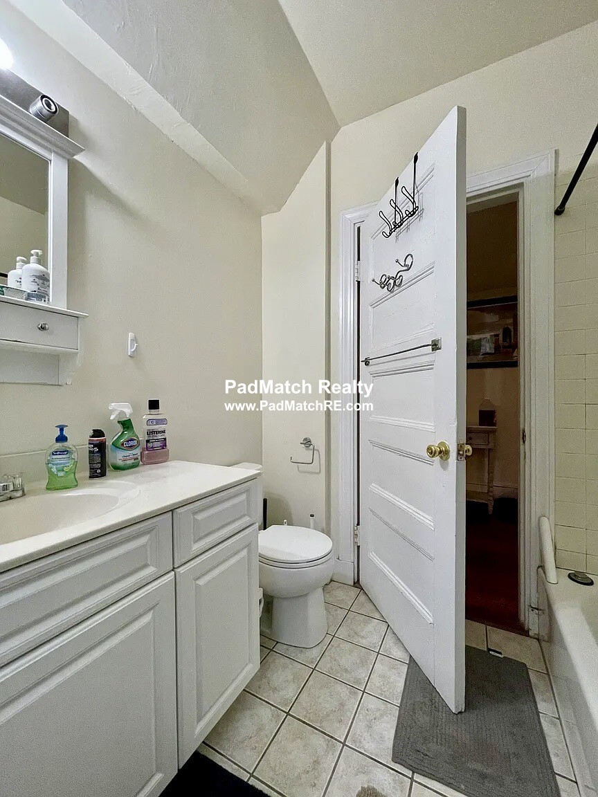 186 Naples Rd, Brookline Village