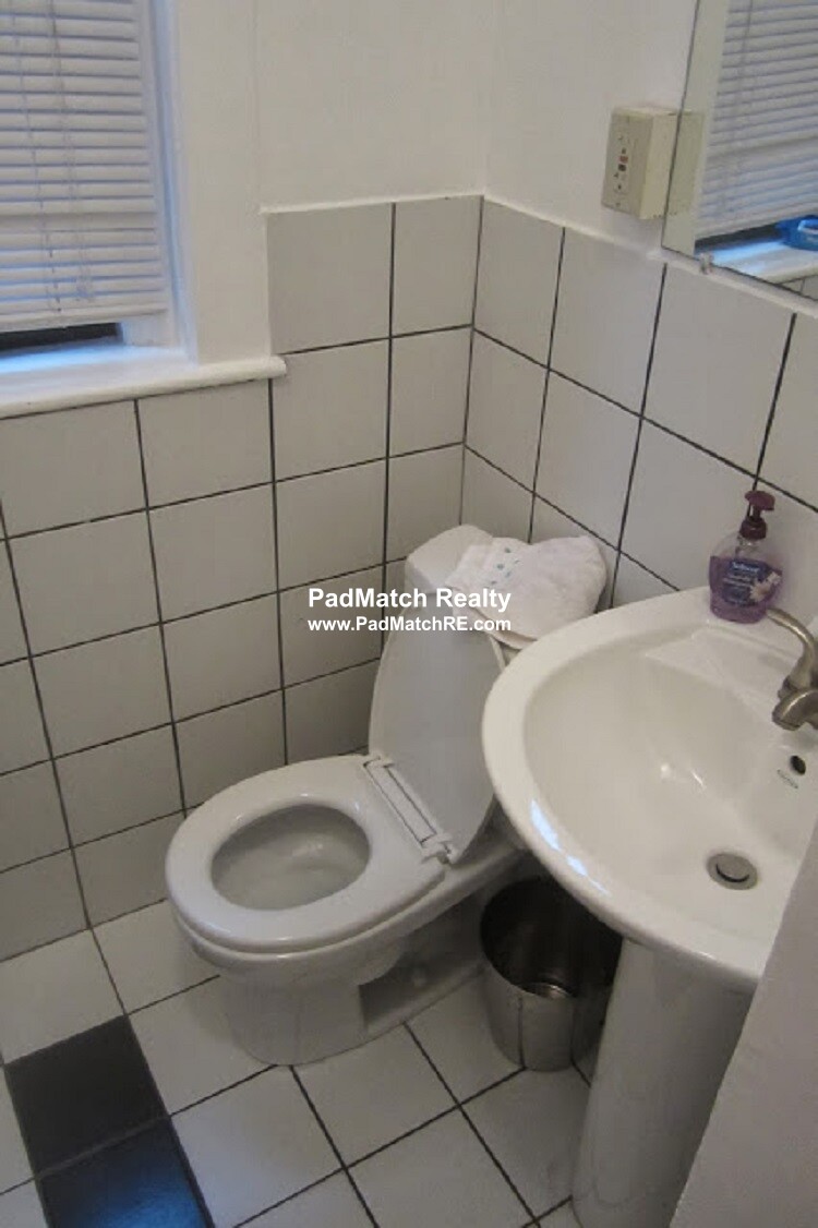 15 Aberdeen St, Fenway