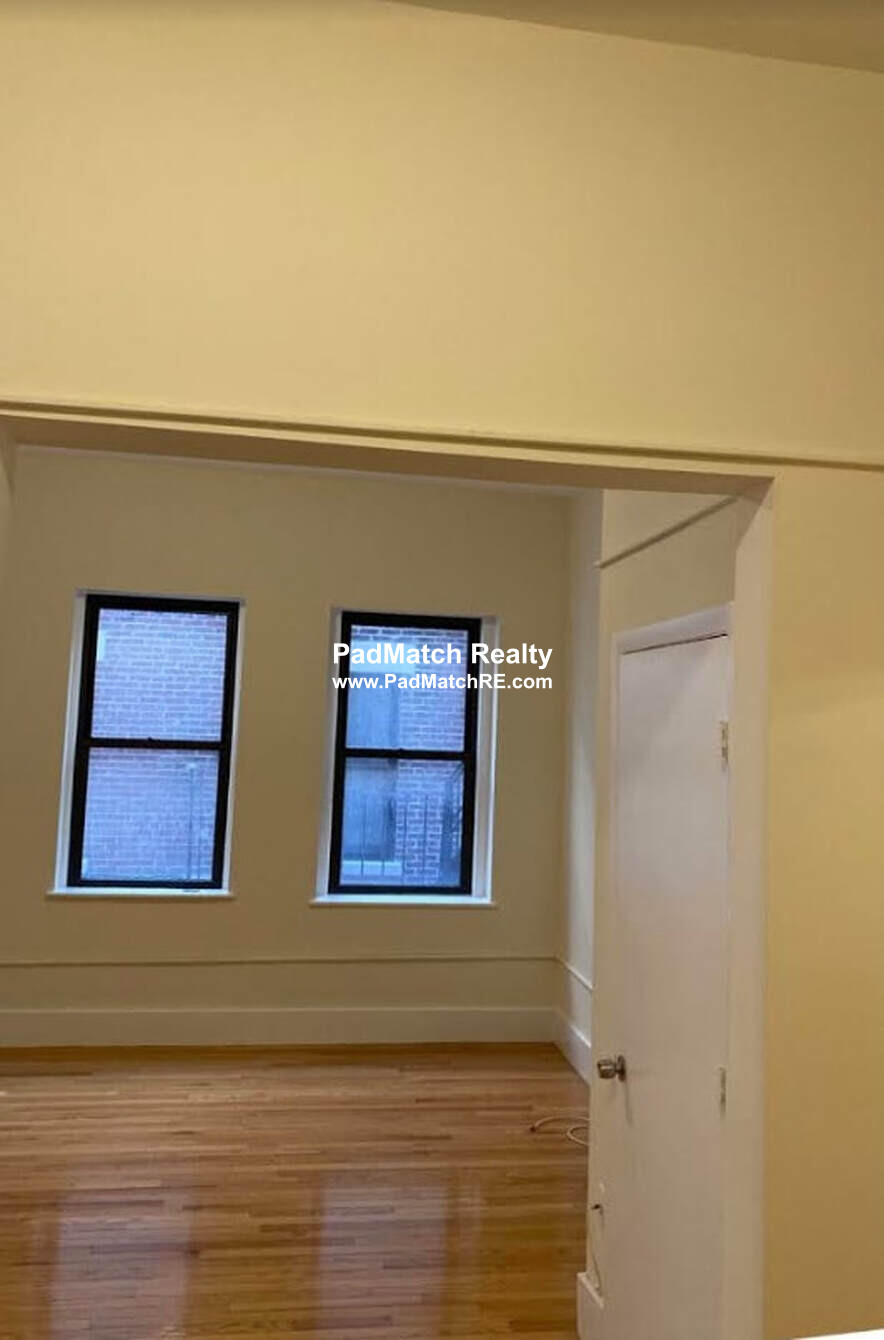 15 Aberdeen St, Fenway