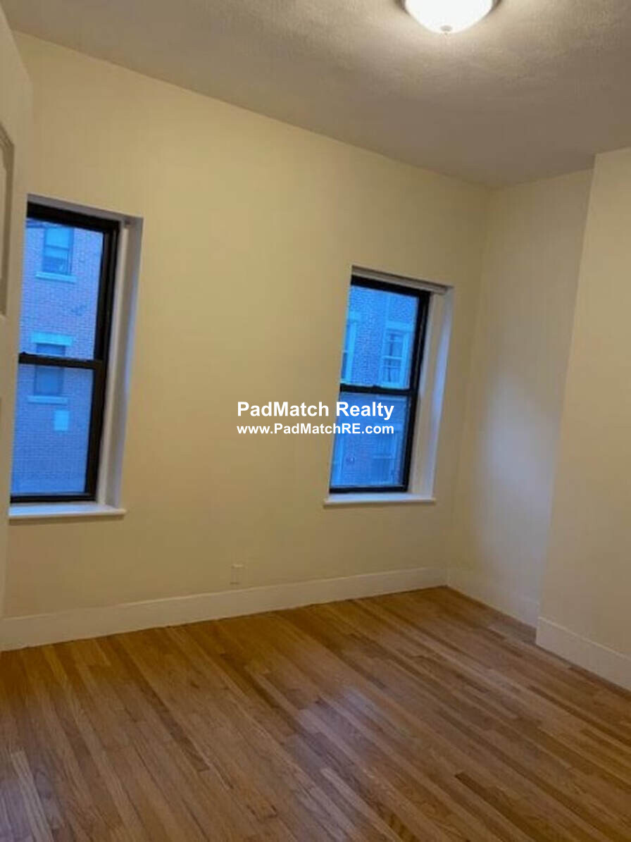 15 Aberdeen St, Fenway