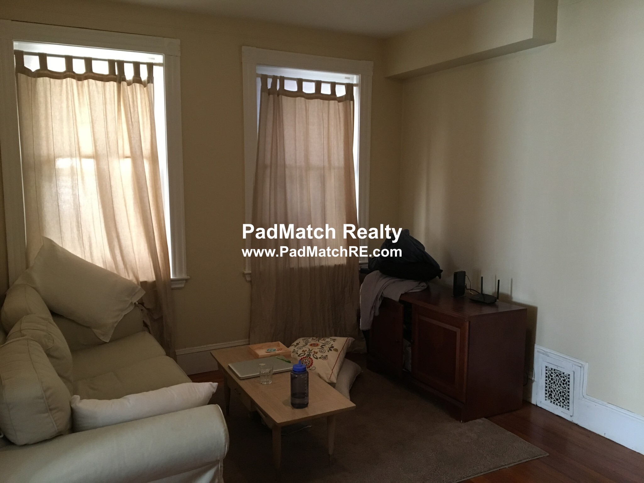 69 South Huntington Ave, Jamaica Hills