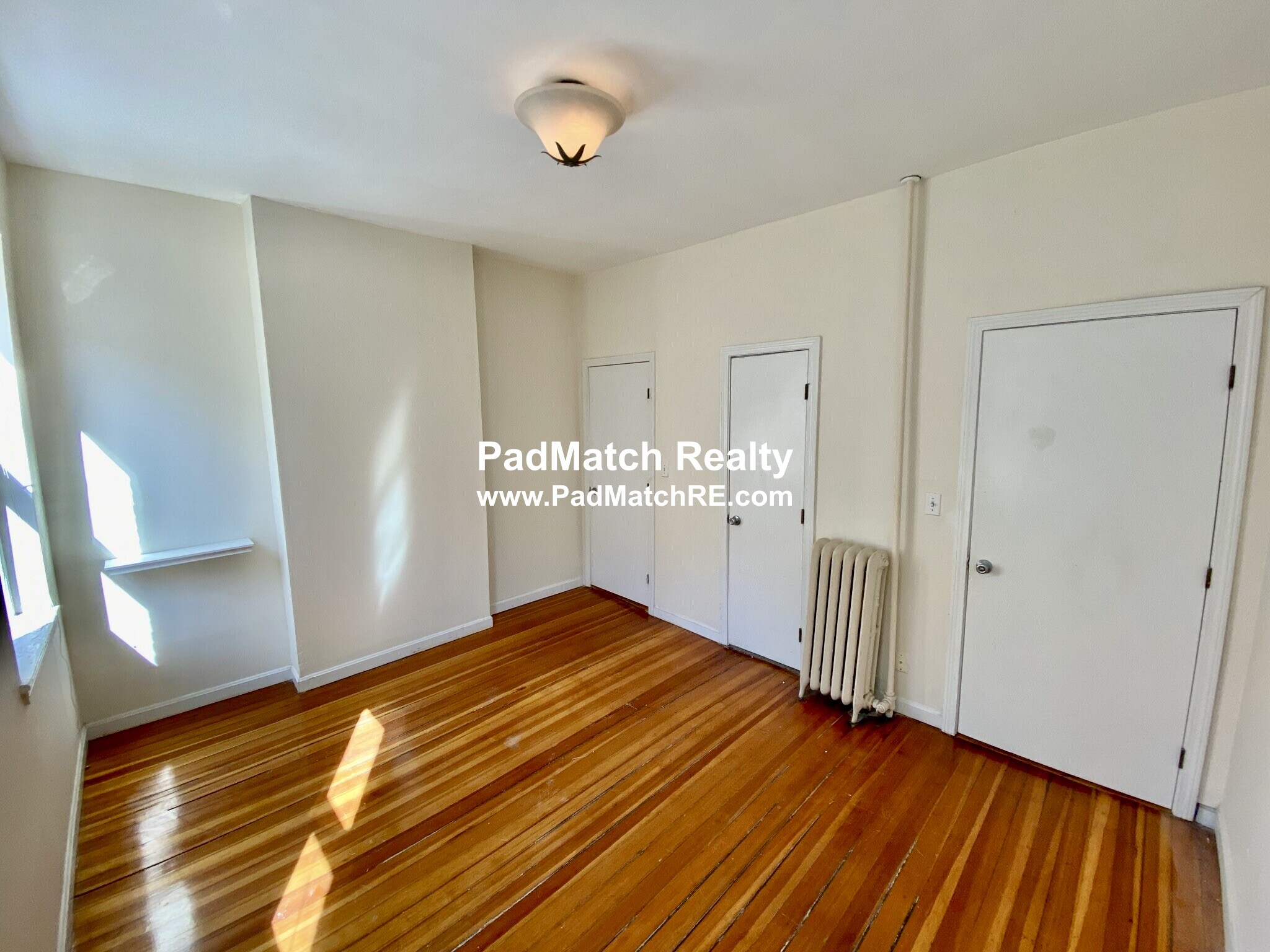 19 Aberdeen St, Fenway