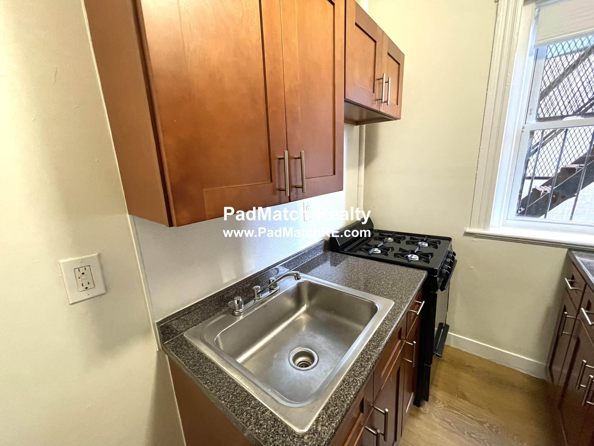 1191 Boylston St, Fenway