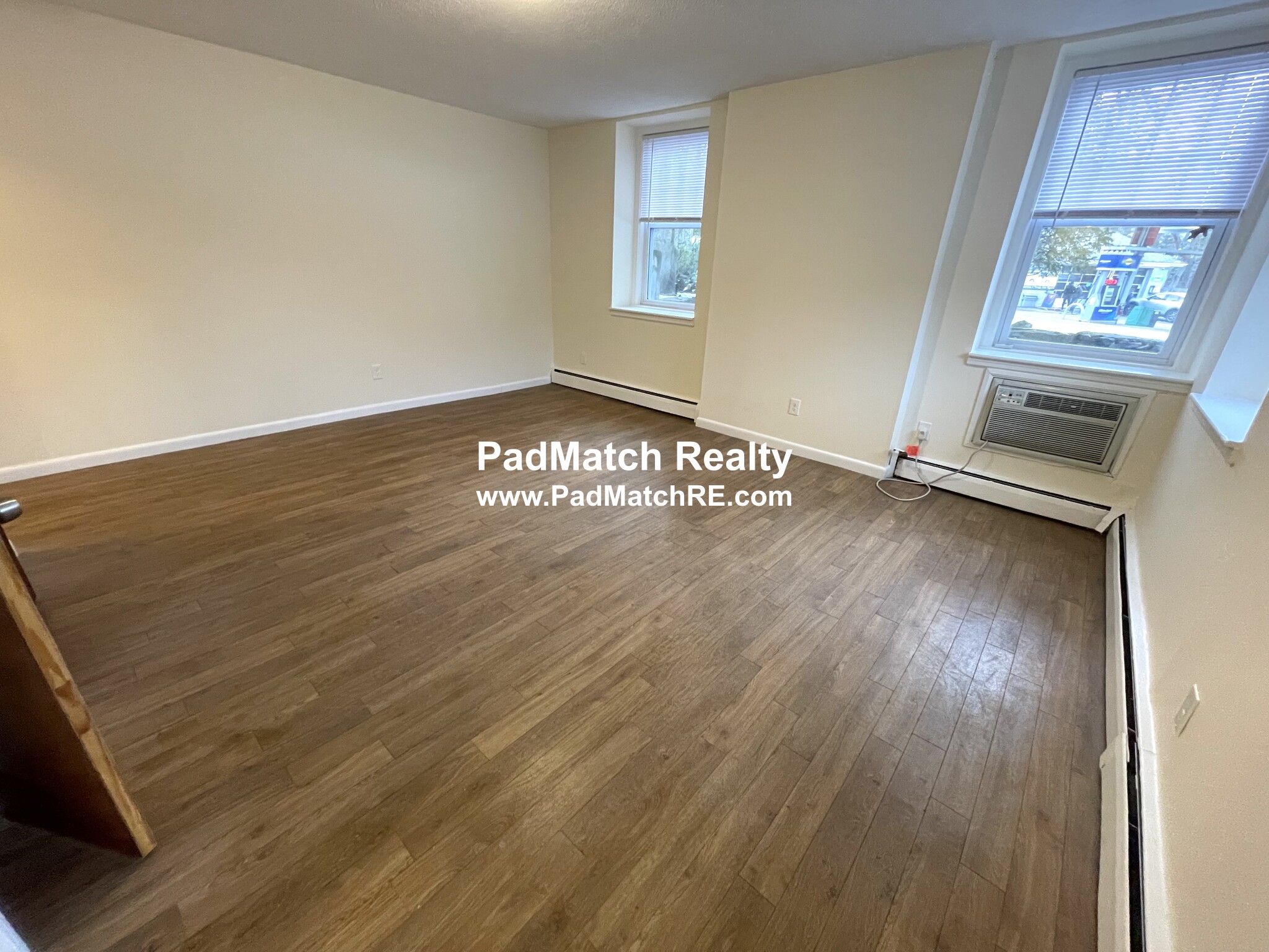 Photo 4 of 2018 Commonwealth Ave. Unit 07