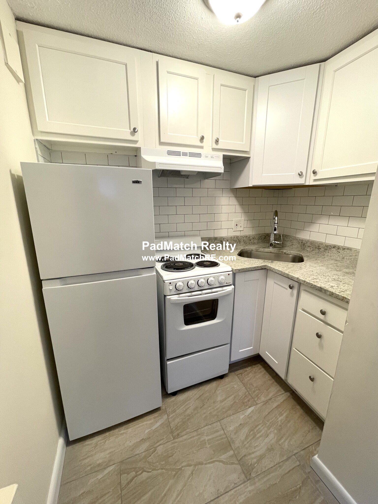 Photo 7 of 2018 Commonwealth Ave. Unit 07