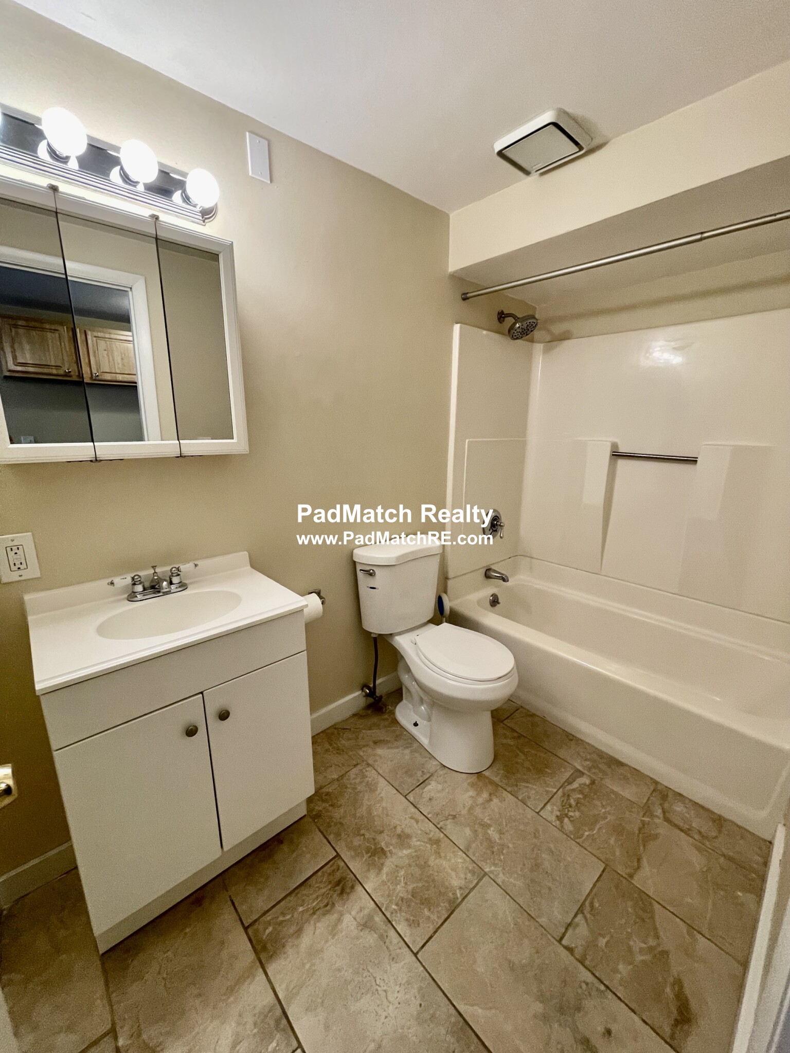 385 Dorchester St, South Boston