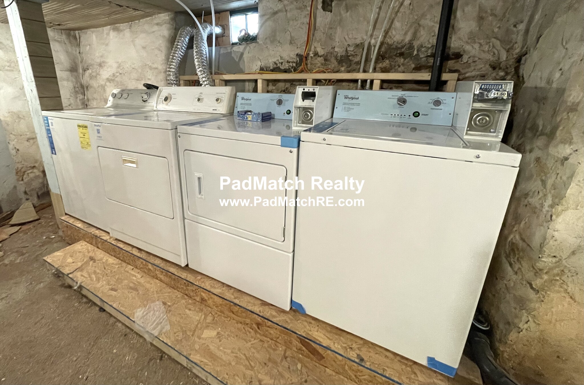 33 Lens St, Southbridge