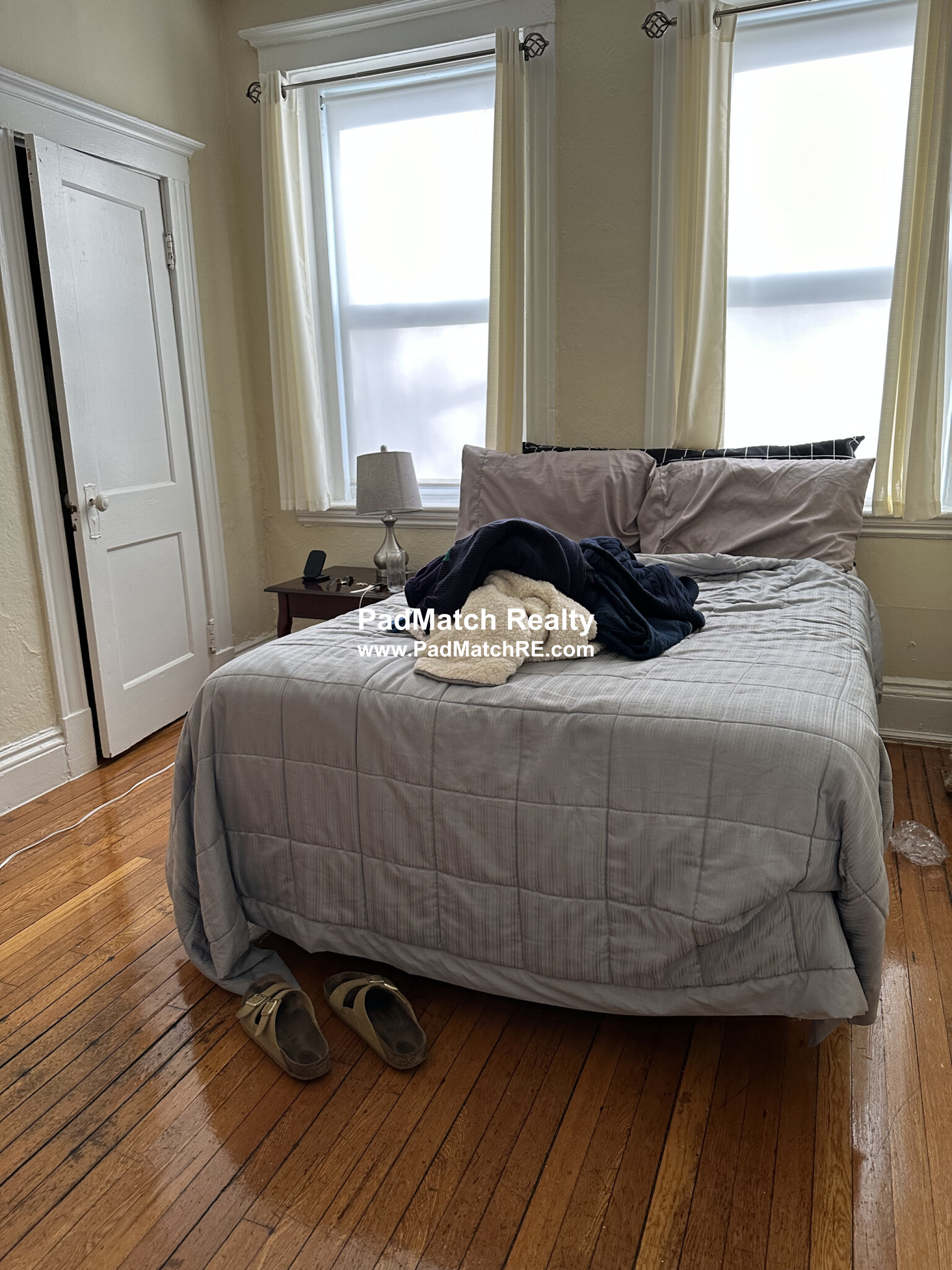 https://ygl-photos.s3.us-west-004.backblazeb2.com/8055W6400c6ff194c1.jpg