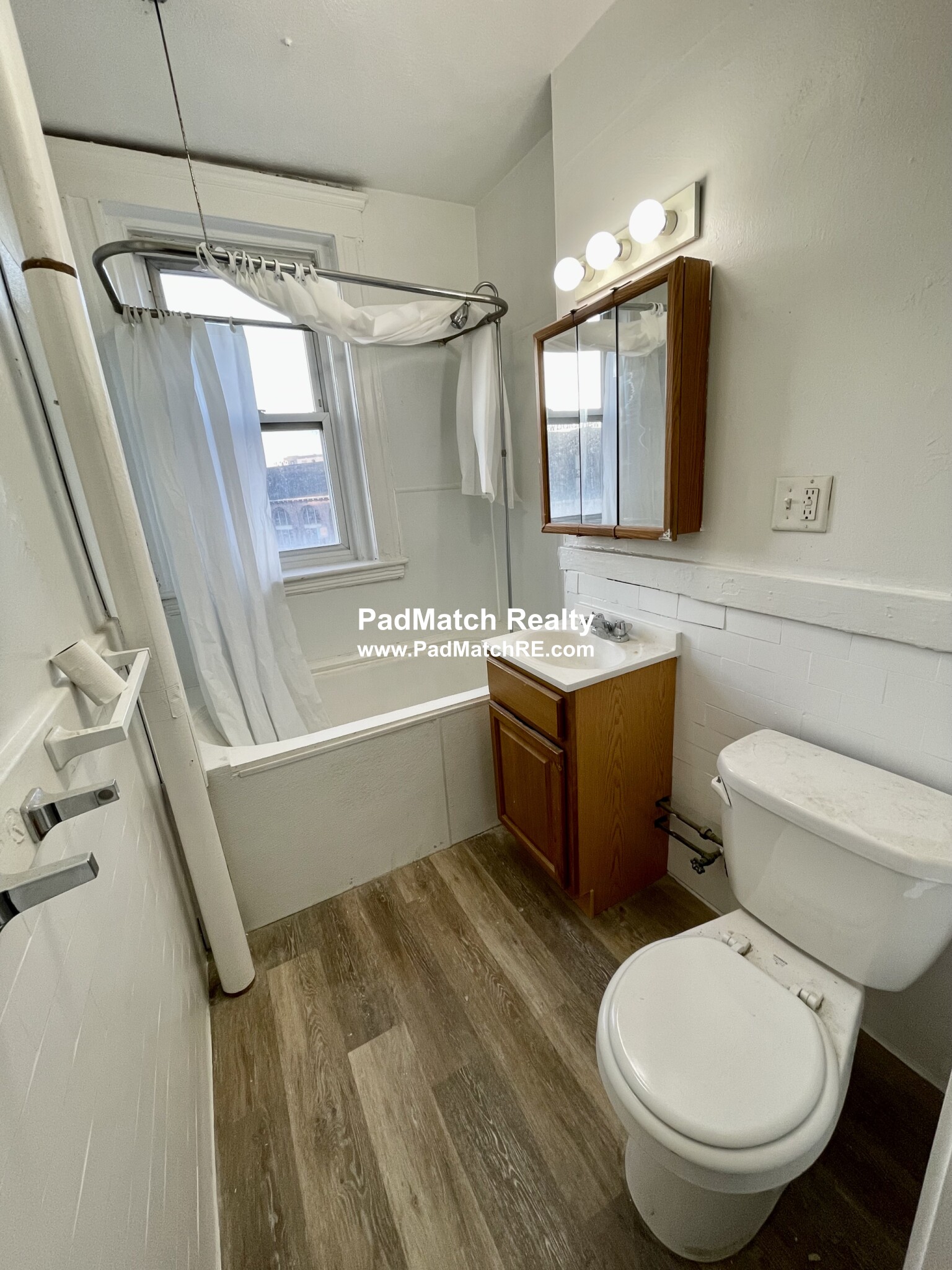 1175 Boylston St, Fenway