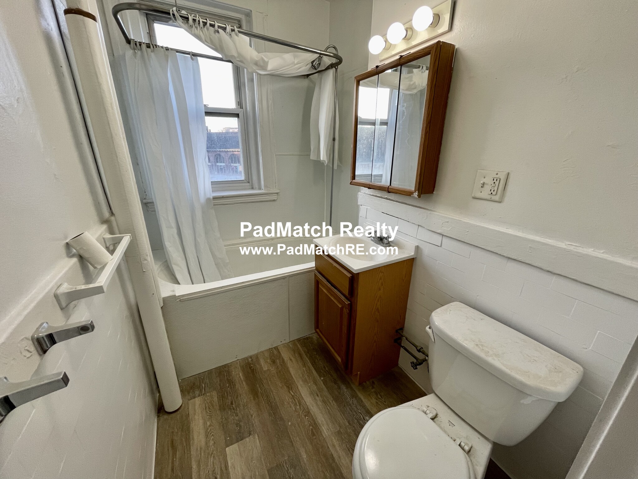 1175 Boylston St, Fenway