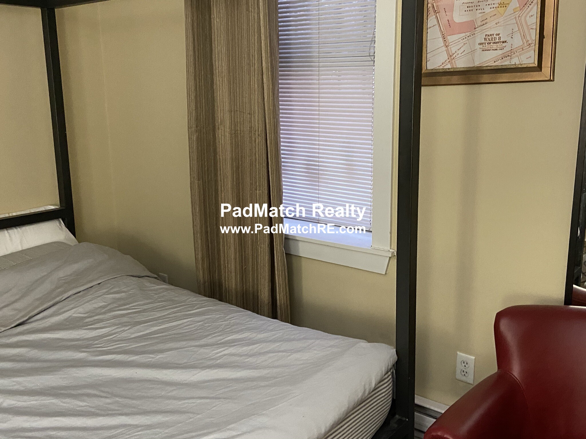 48 Hereford St, Back Bay