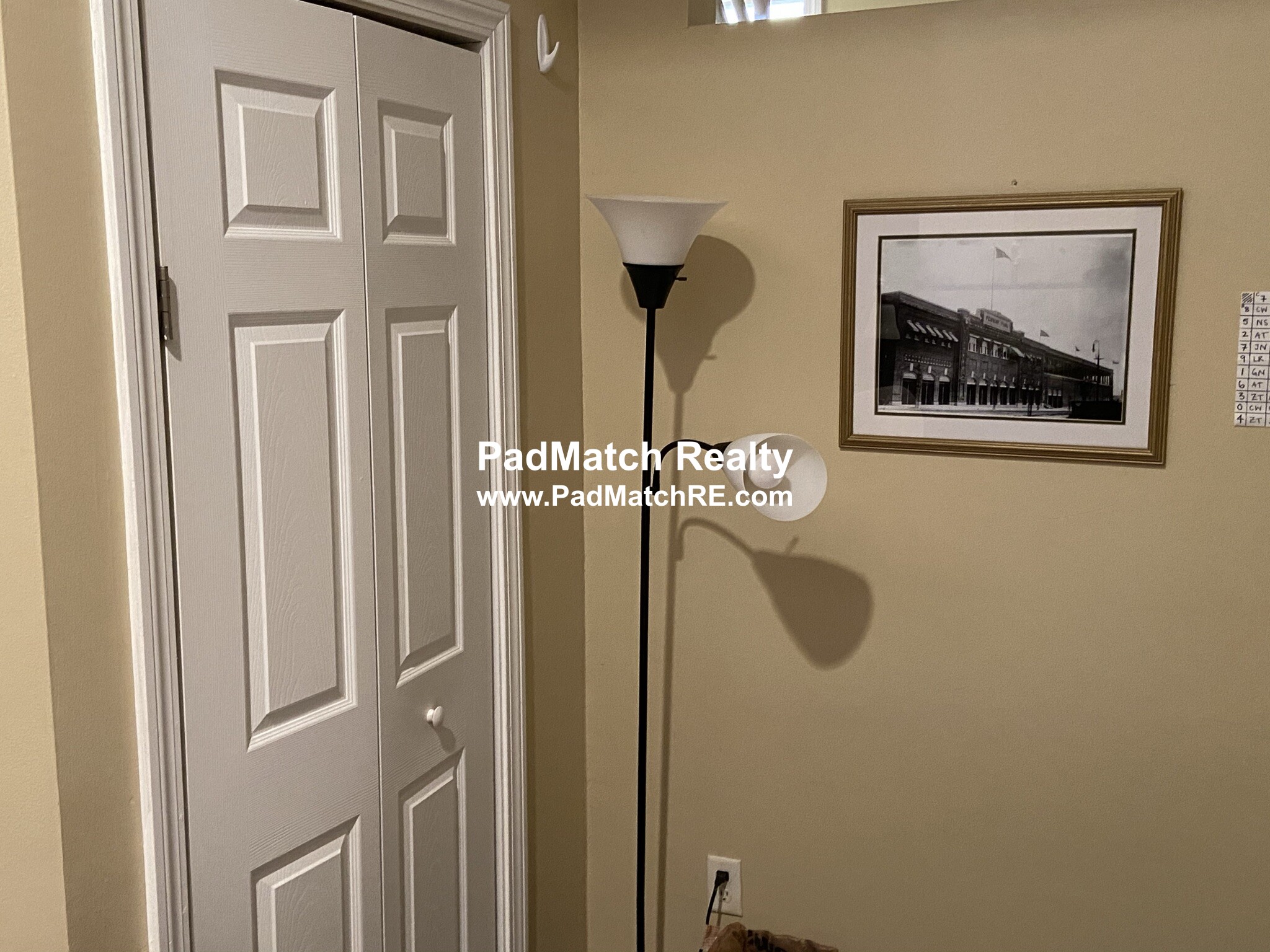 48 Hereford St, Back Bay