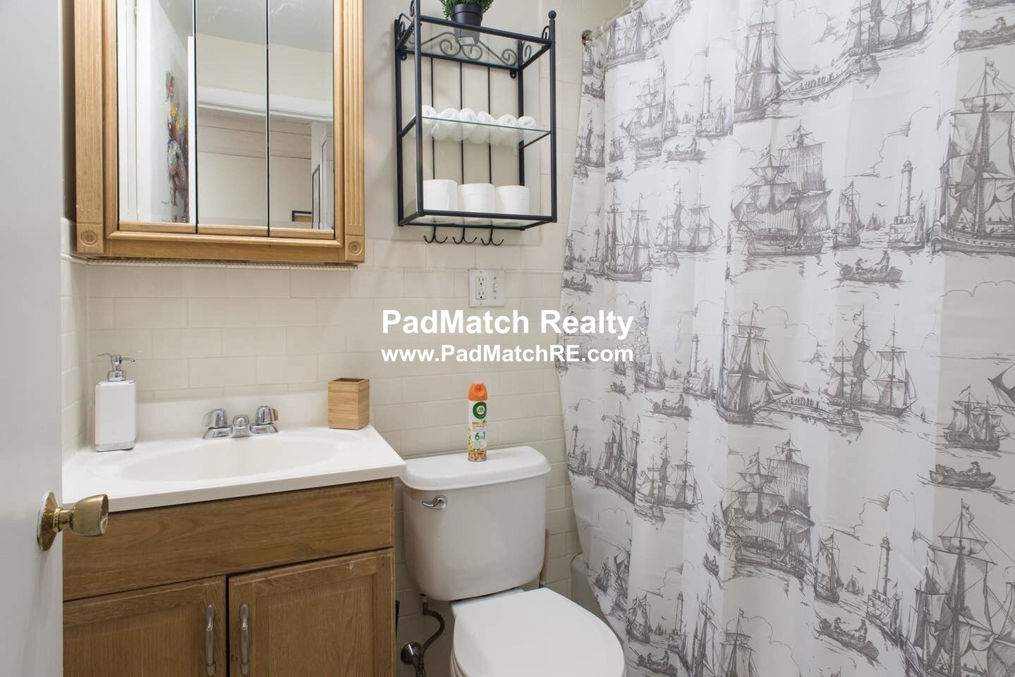 43 Bay State Rd, Fenway