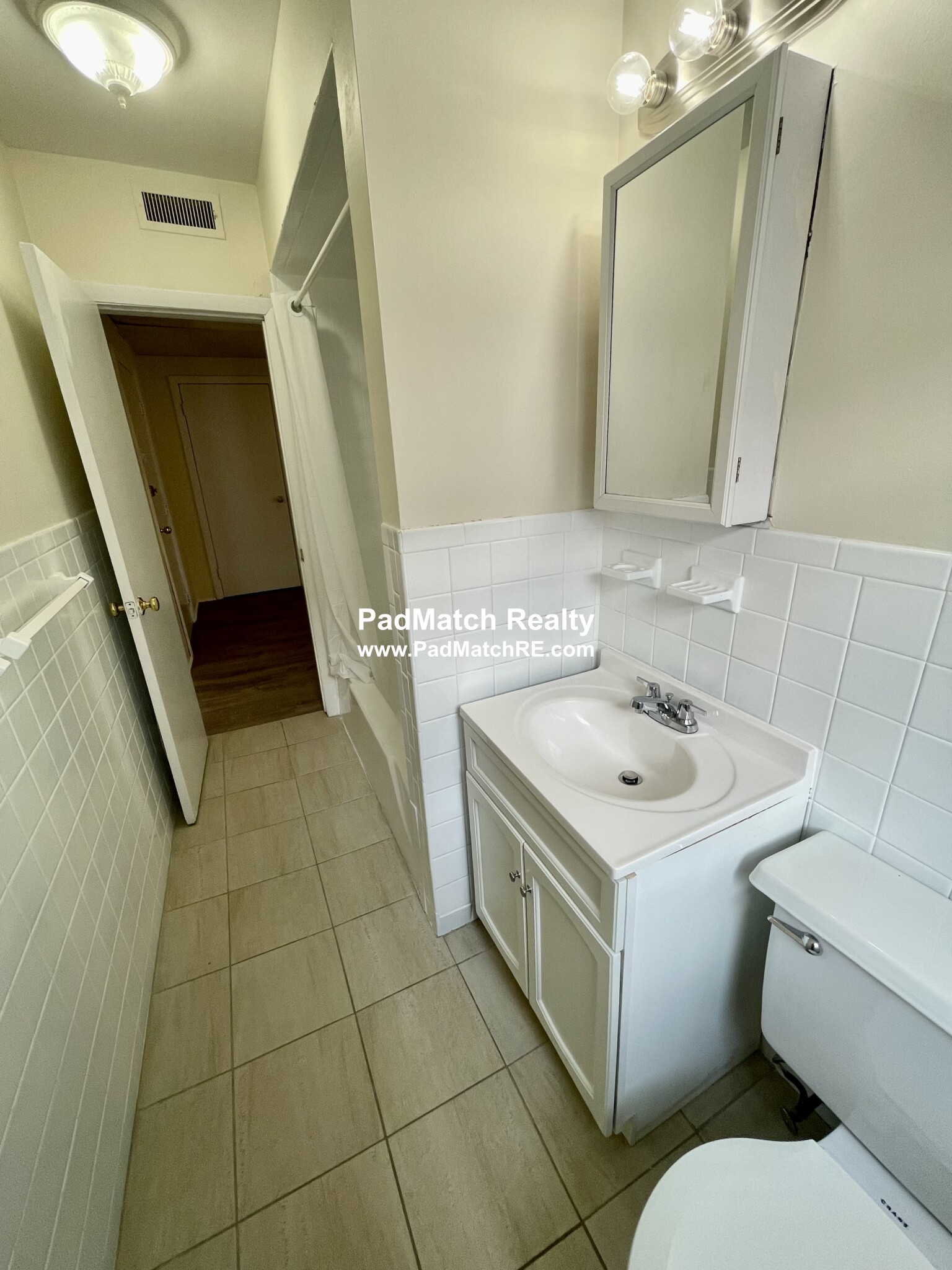 1135 Commonwealth Ave, Allston